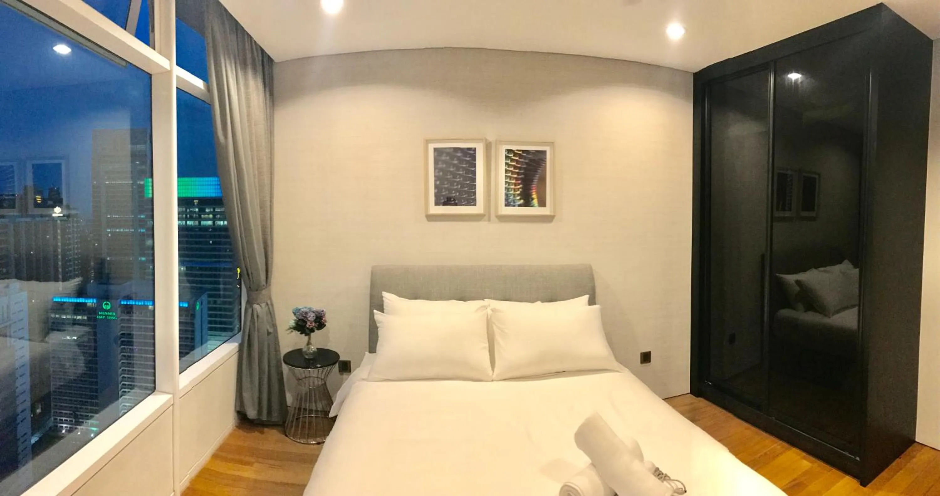 Bed in VORTEX SUITES KLCC by PNUT With NETFLIX