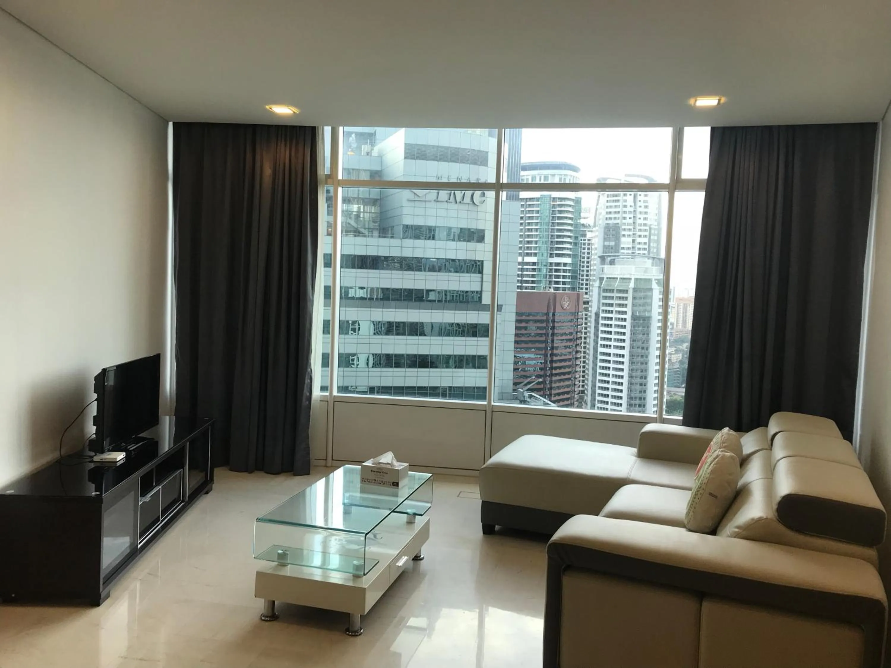 VORTEX SUITES KLCC by PNUT With NETFLIX