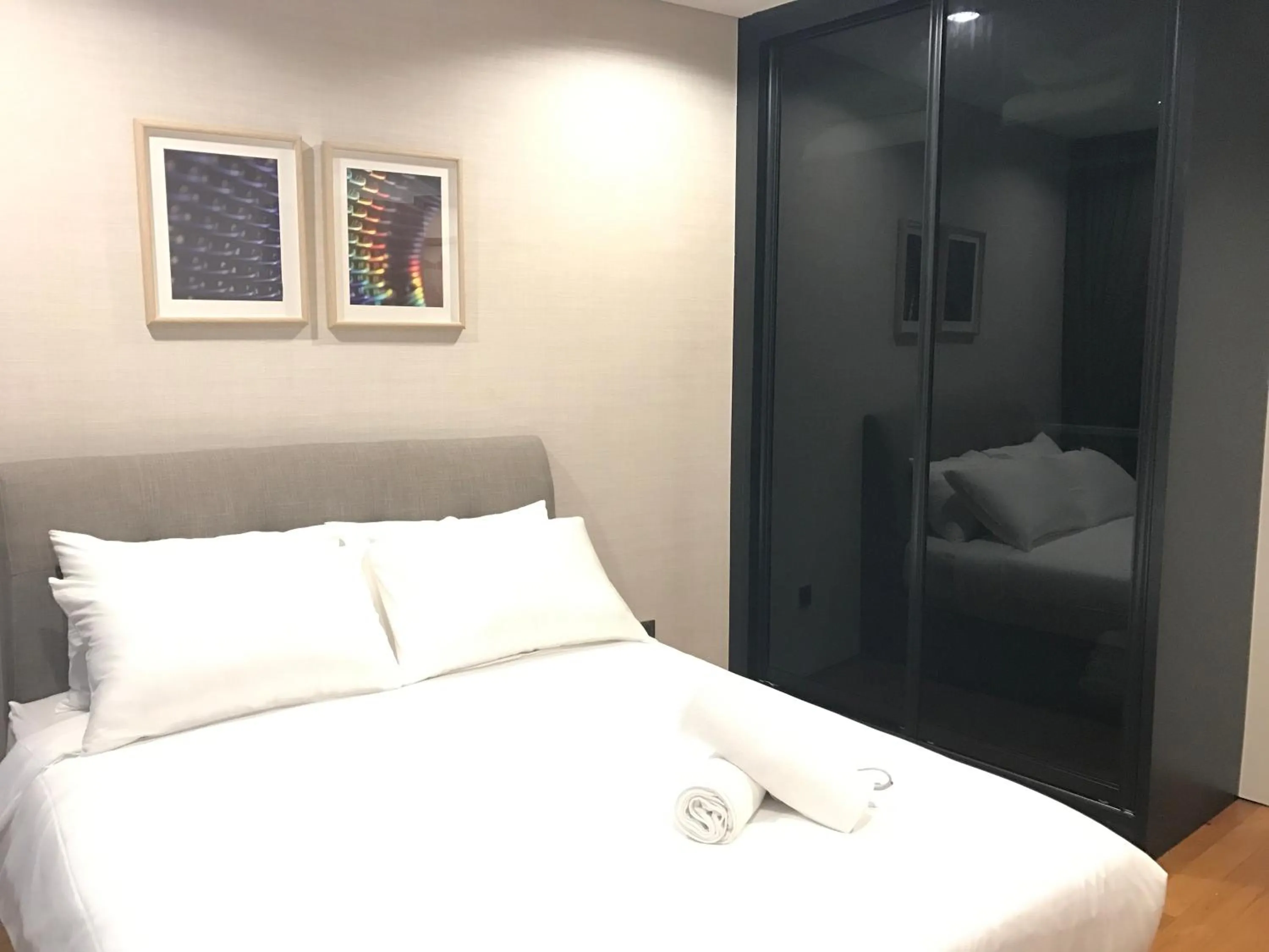 Bed in VORTEX SUITES KLCC by PNUT With NETFLIX