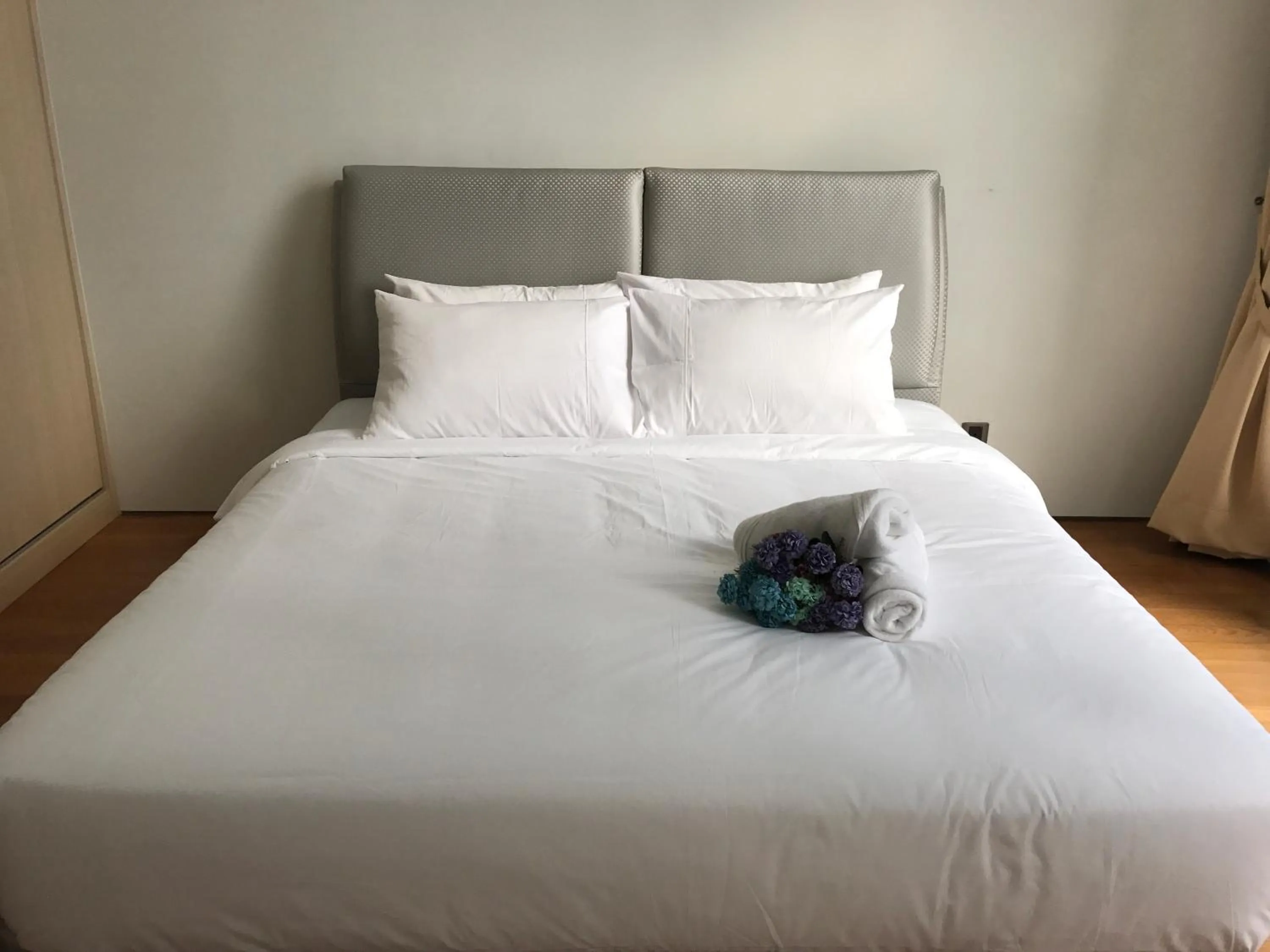 Bed in VORTEX SUITES KLCC by PNUT With NETFLIX