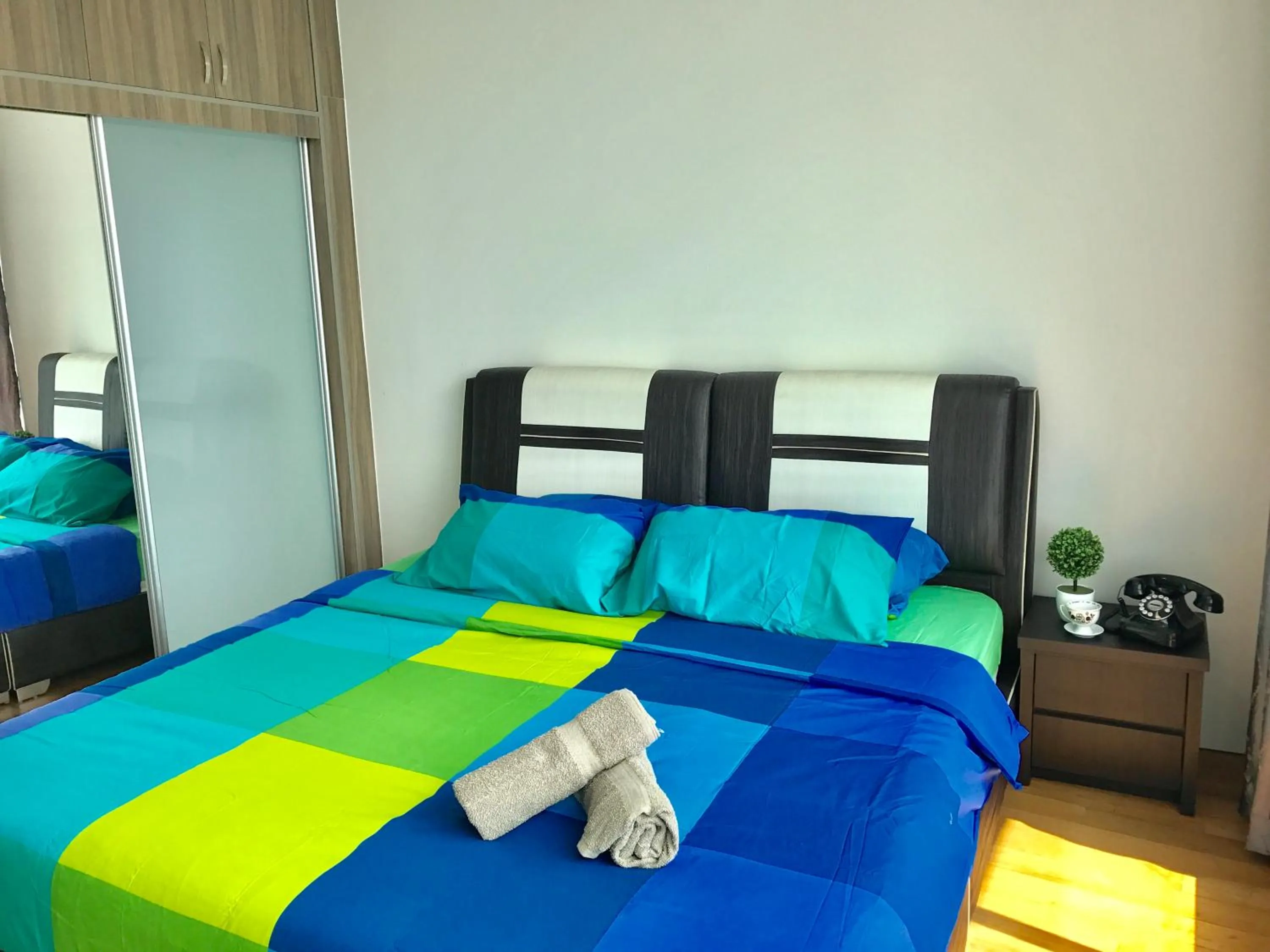 Bed in VORTEX SUITES KLCC by PNUT With NETFLIX