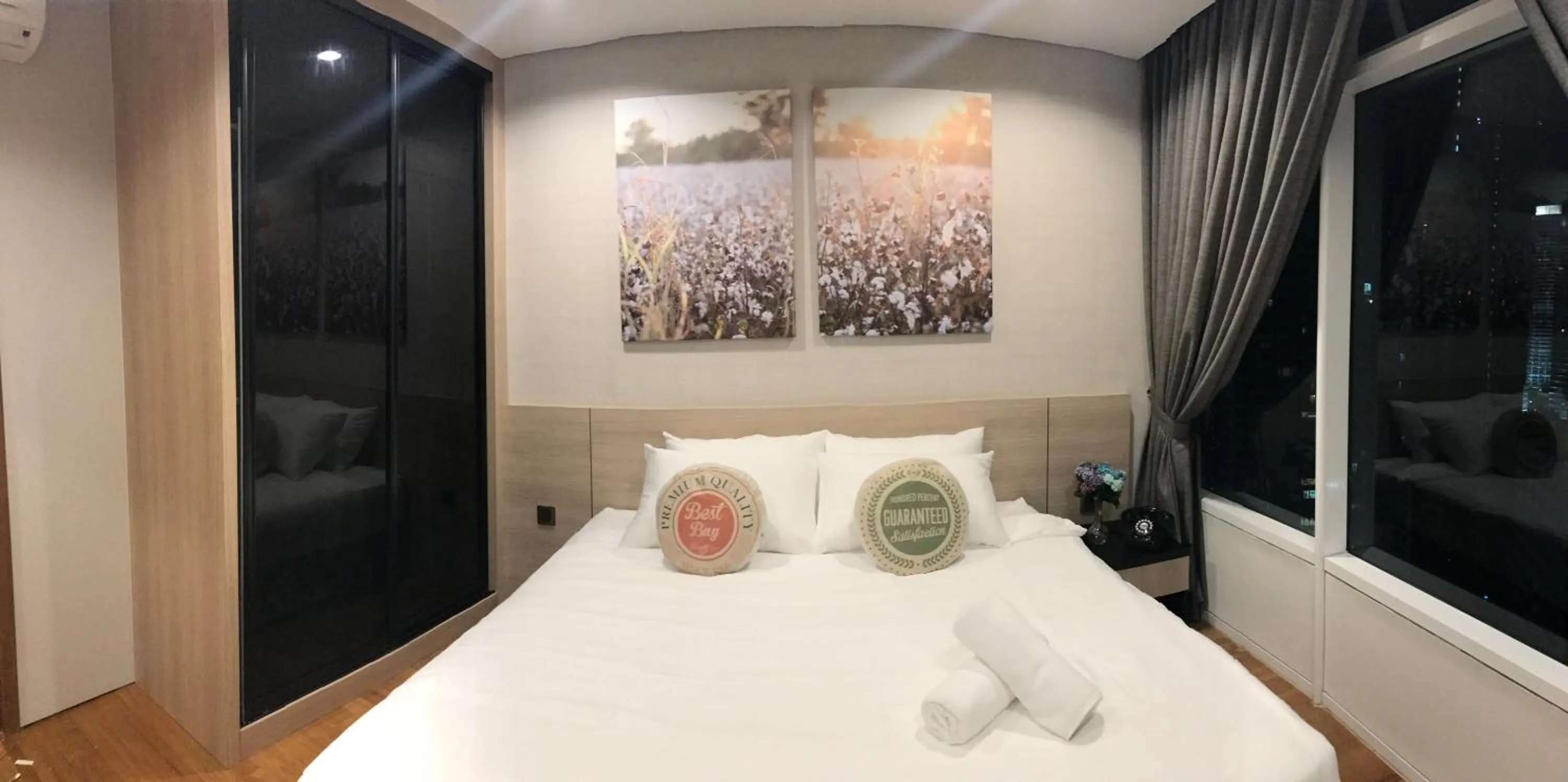 Bed in VORTEX SUITES KLCC by PNUT With NETFLIX