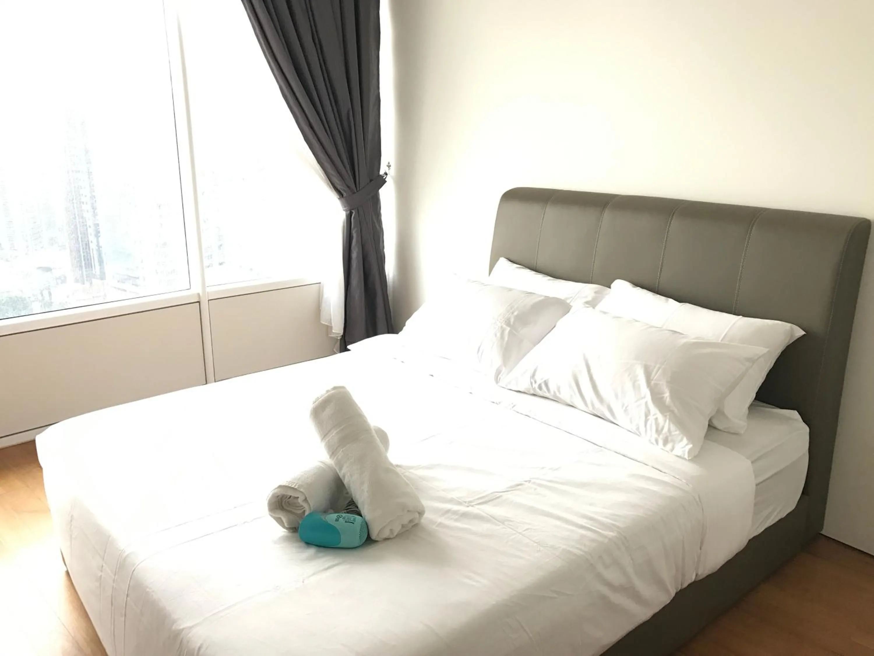 Bed in VORTEX SUITES KLCC by PNUT With NETFLIX