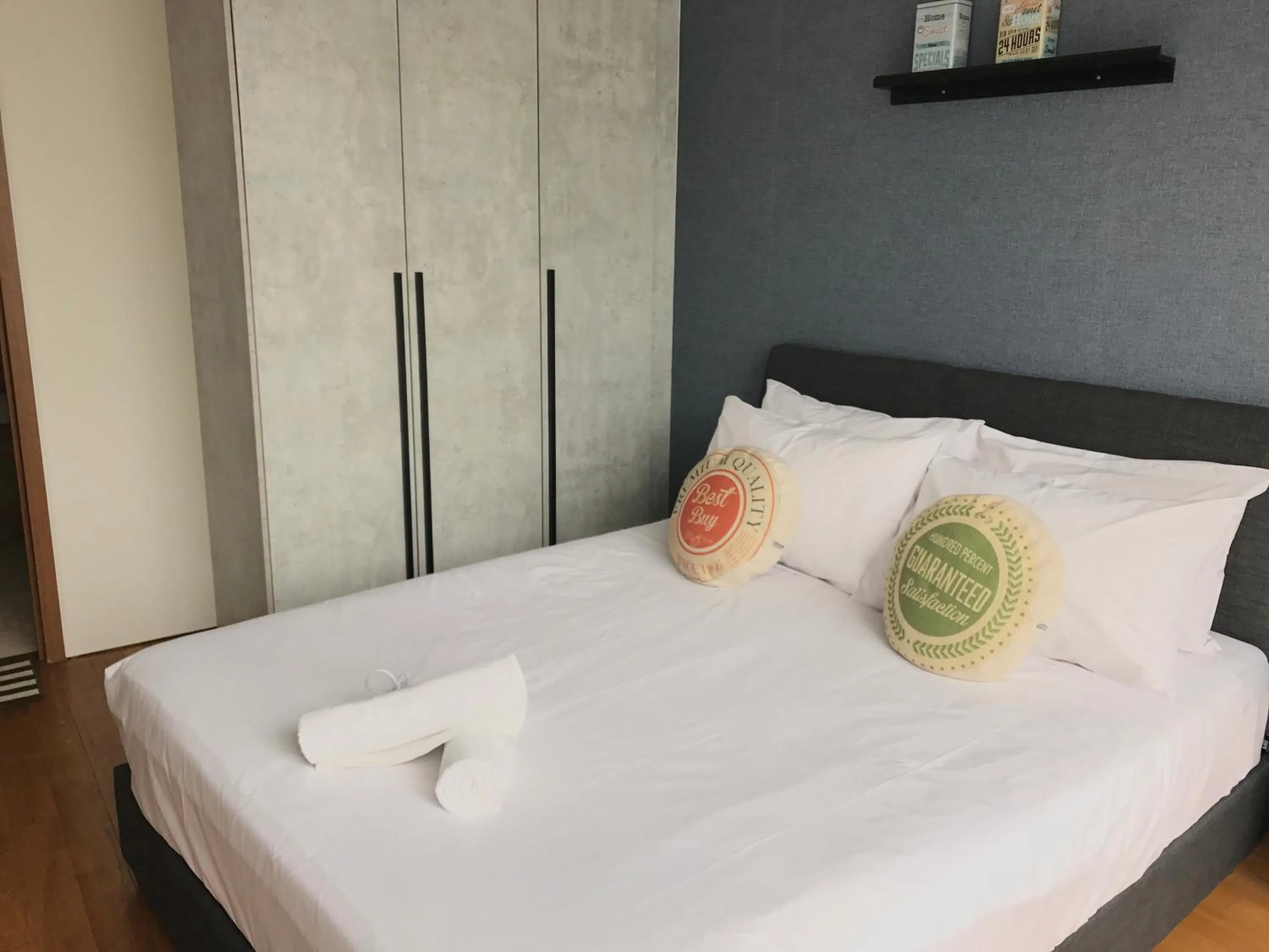 Bed in VORTEX SUITES KLCC by PNUT With NETFLIX