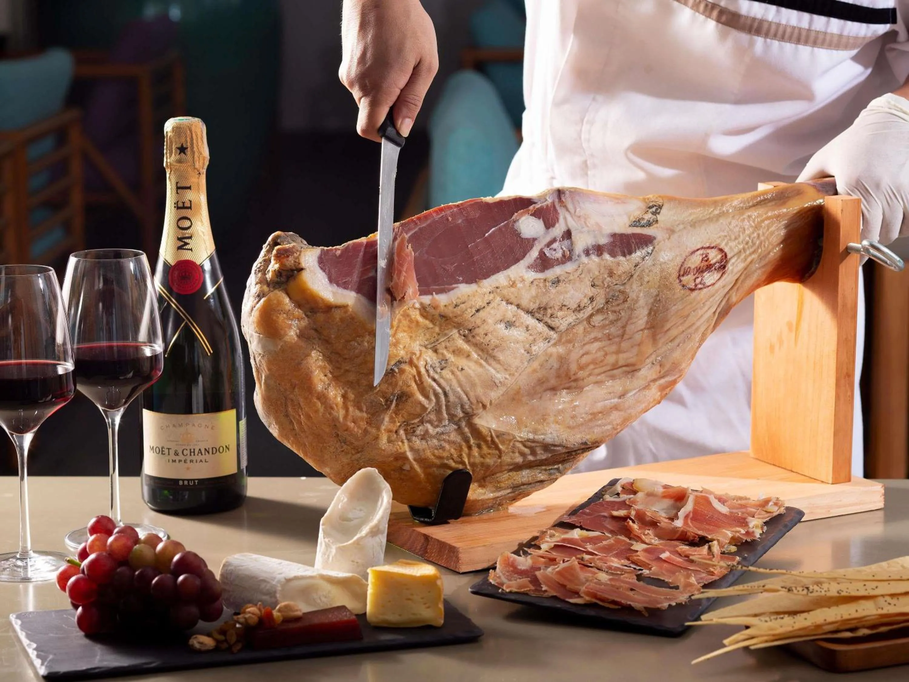 Restaurant/places to eat in Pullman Danang Beach Resort