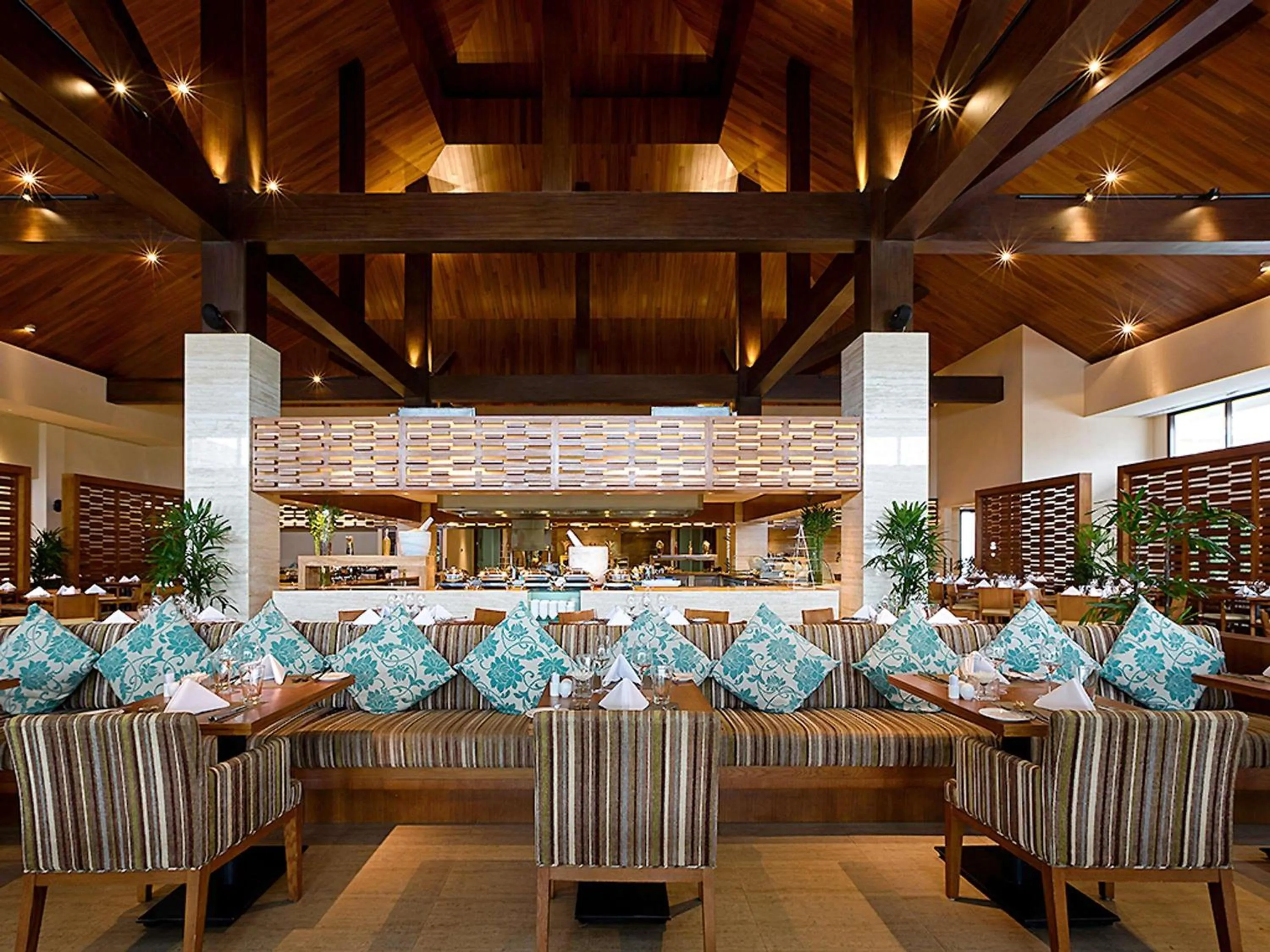 Restaurant/places to eat in Pullman Danang Beach Resort