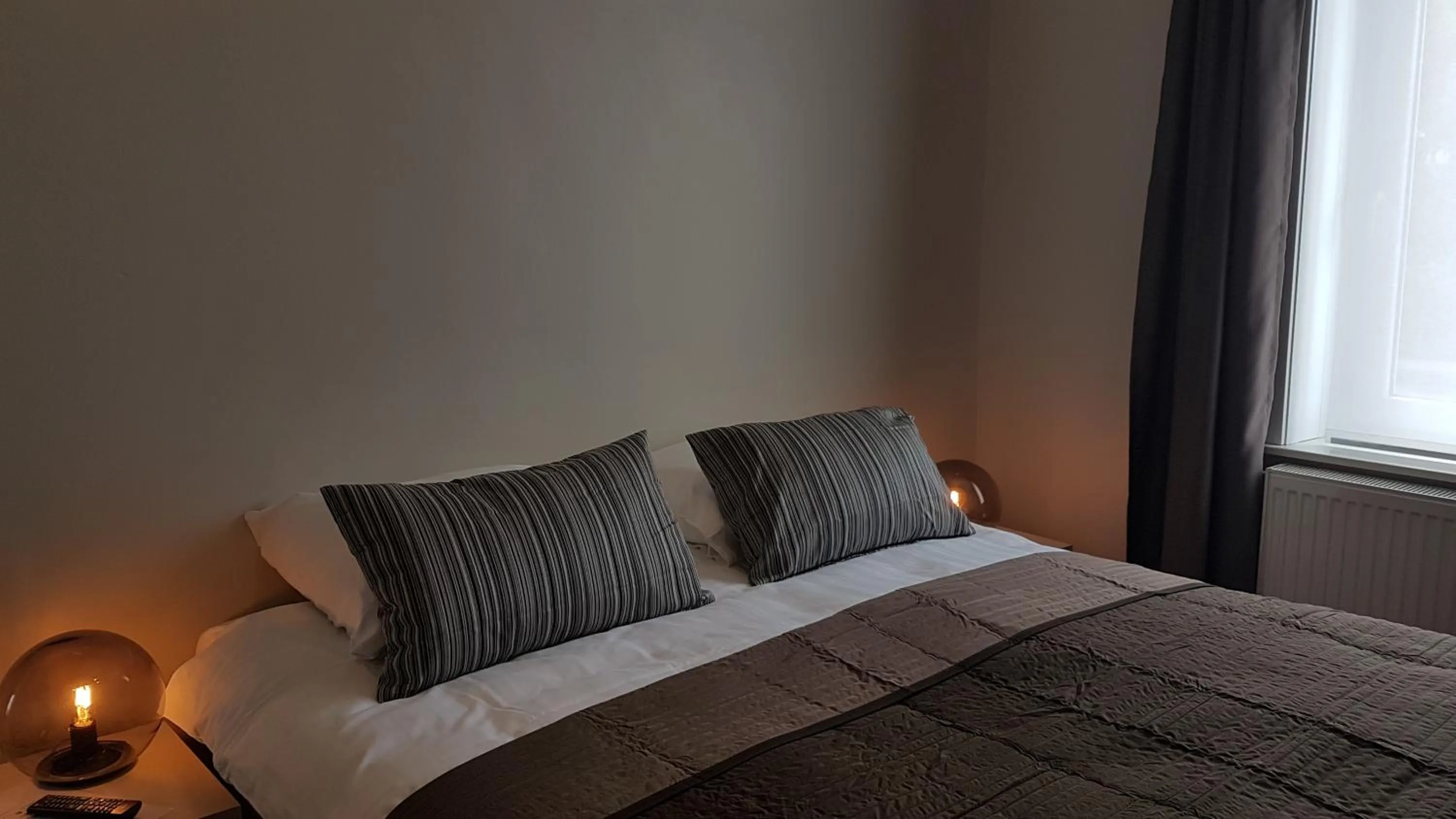 Bed in B&B Charles Cabour