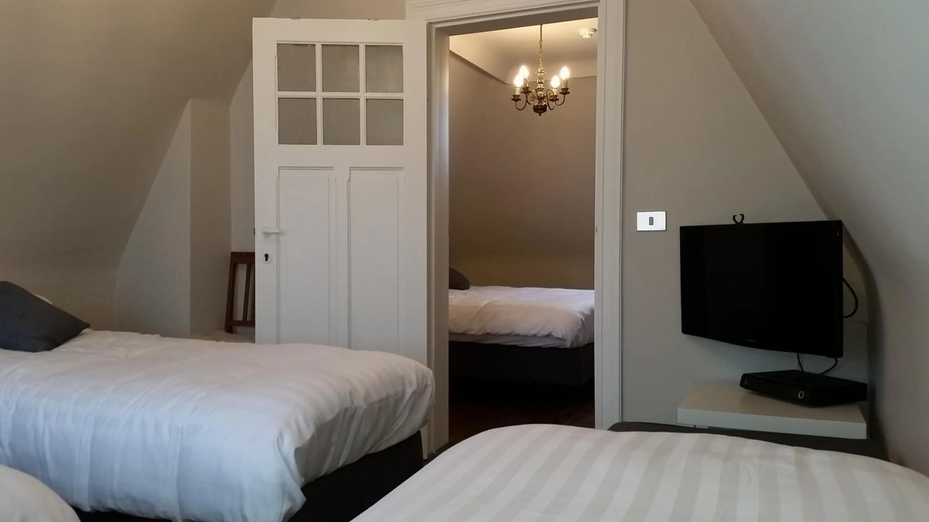 Bedroom, Bed in B&B Charles Cabour