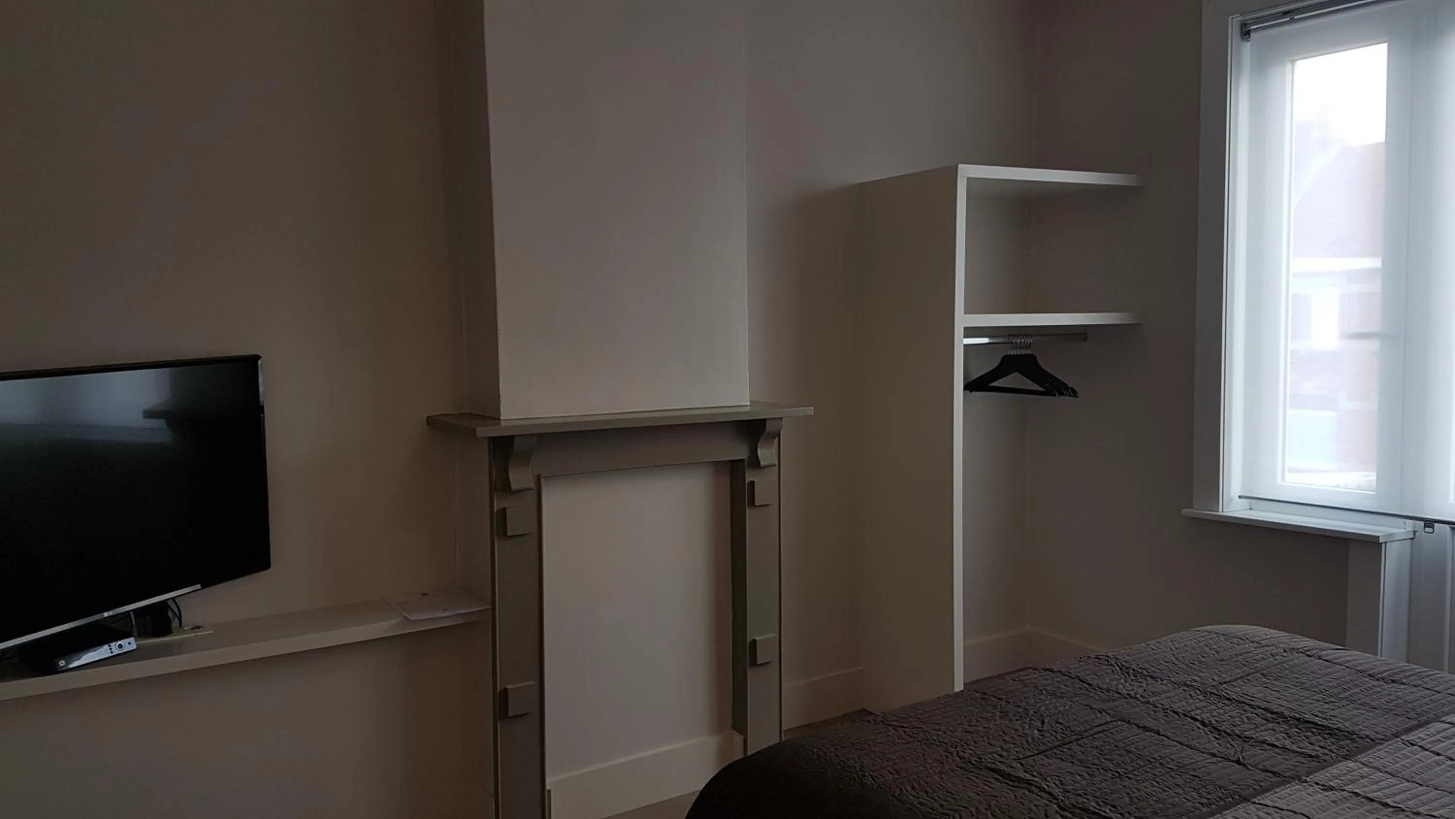 Bed in B&B Charles Cabour