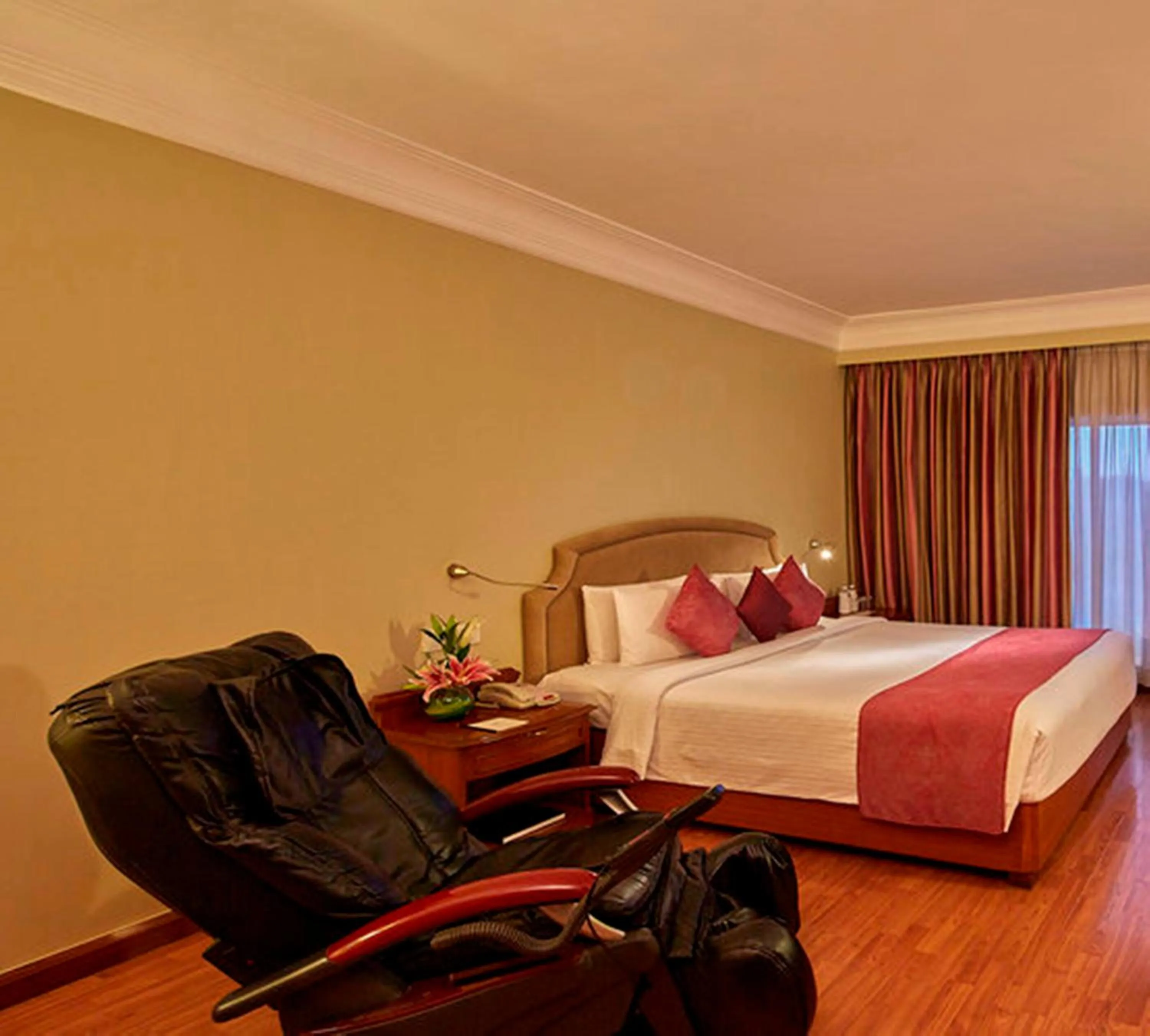 Bedroom, Bed in Hotel Royal Orchid Bangalore