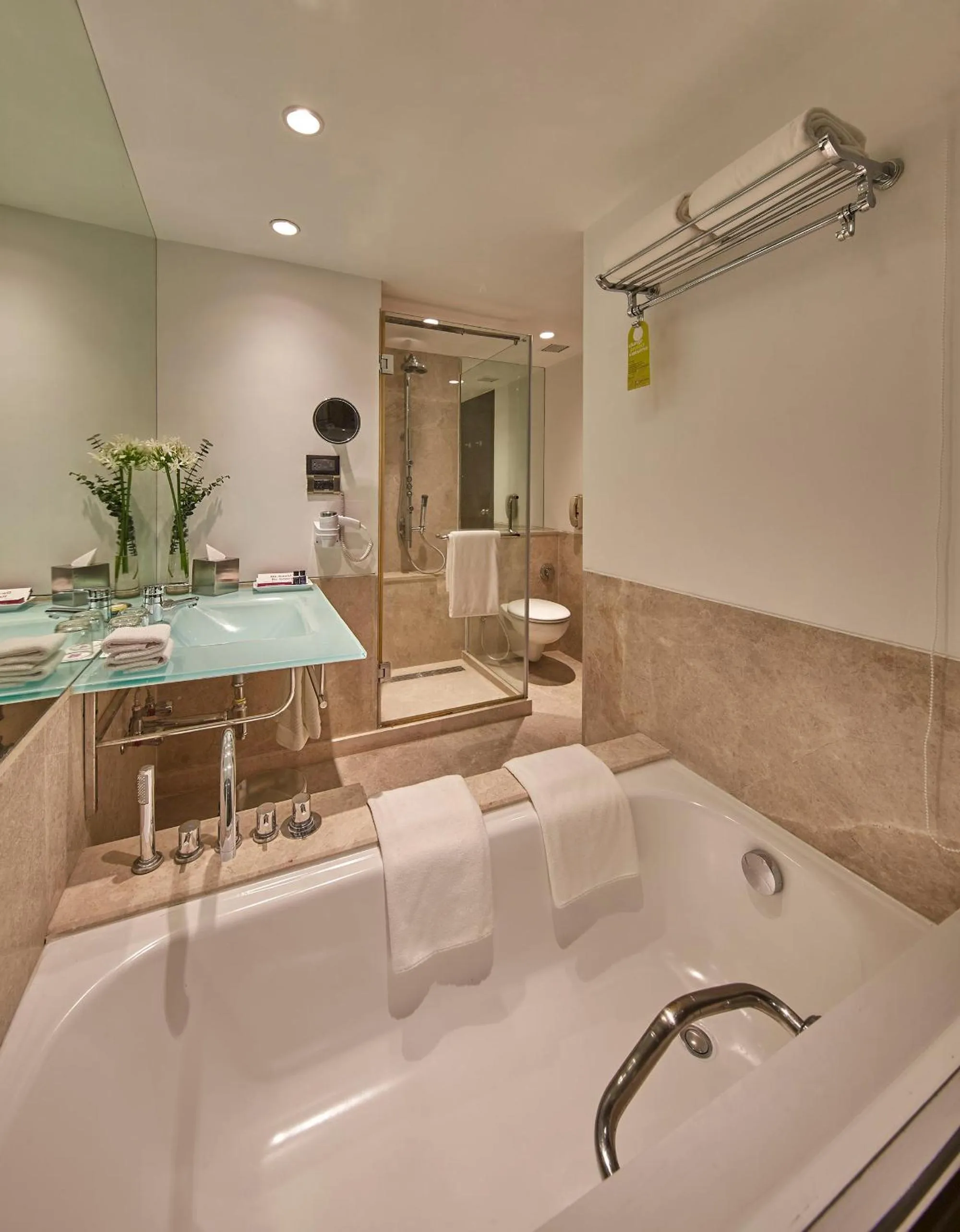 Bathroom in Hotel Royal Orchid Bangalore