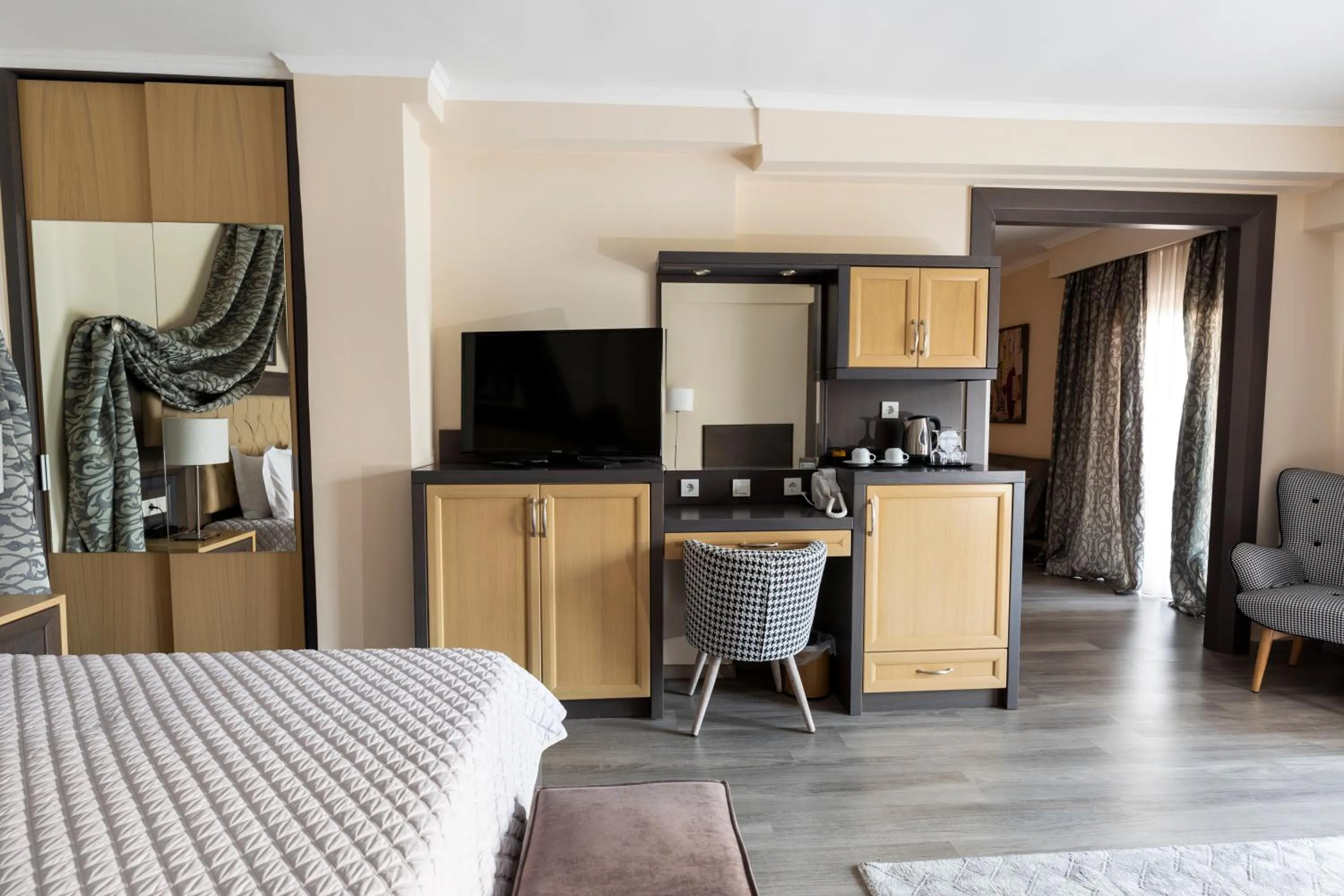 Bed in Famissi Eden Hotel