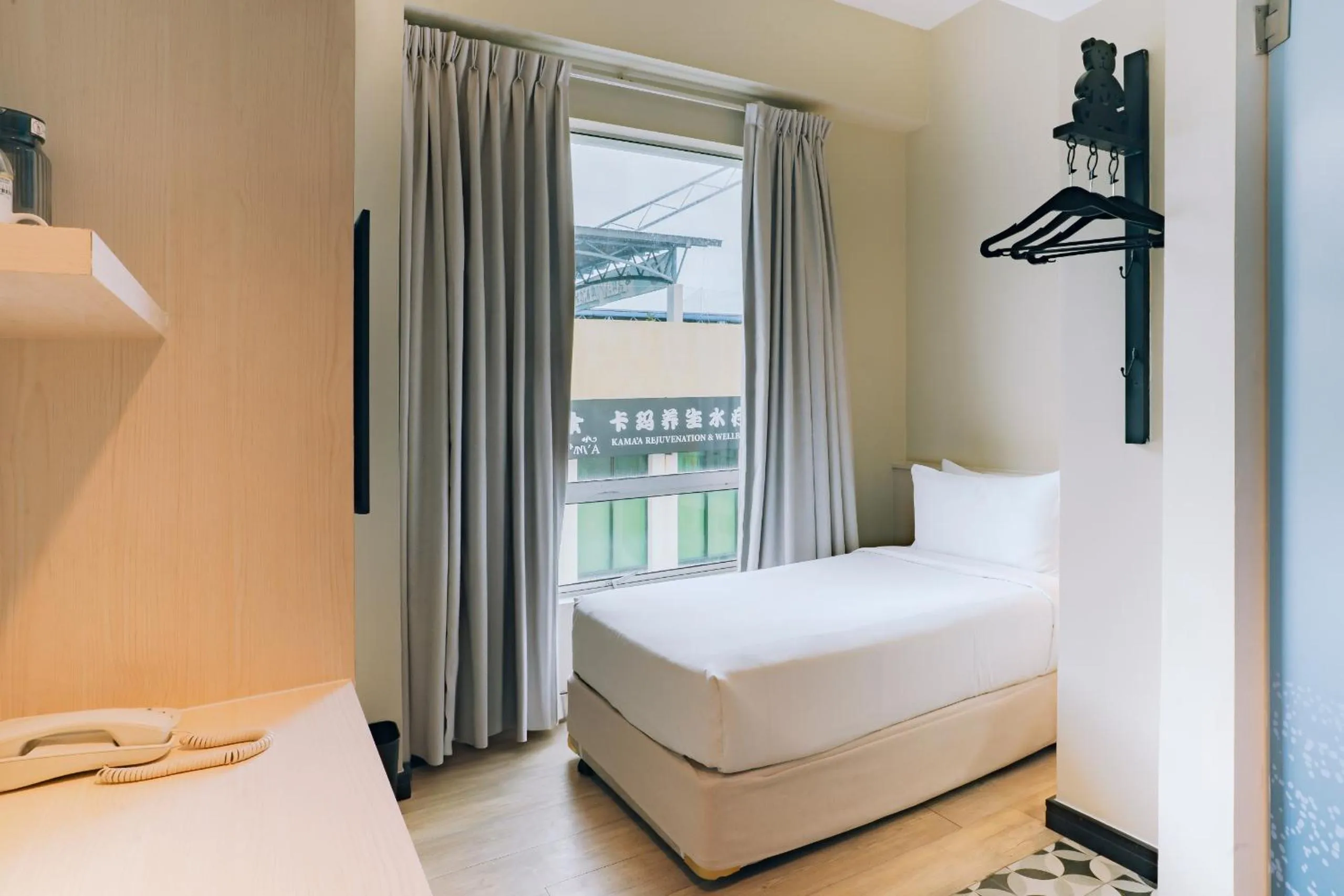 Bedroom, Bed in Cititel Express Kota Kinabalu