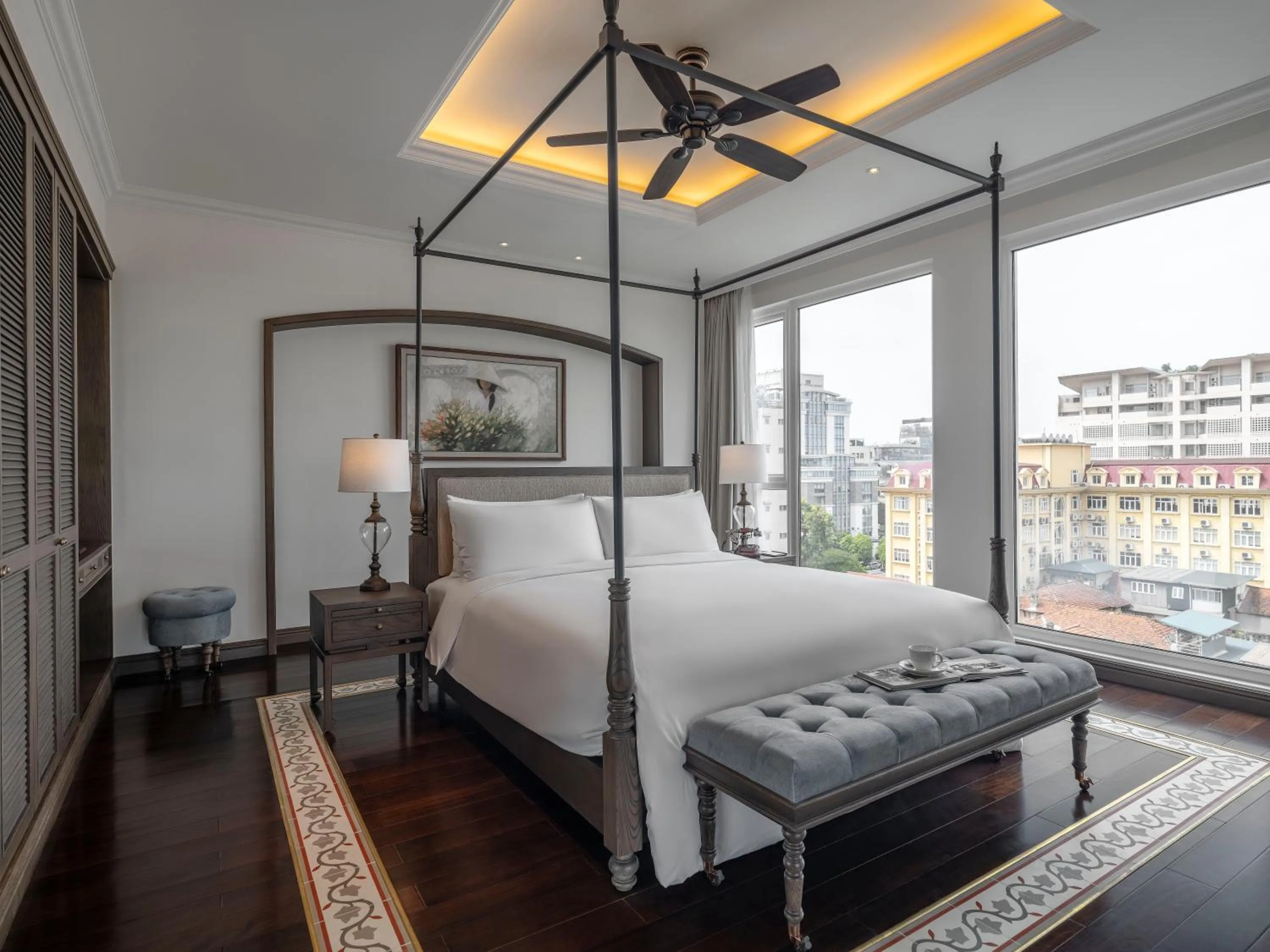 Bed in De Syloia Hotel