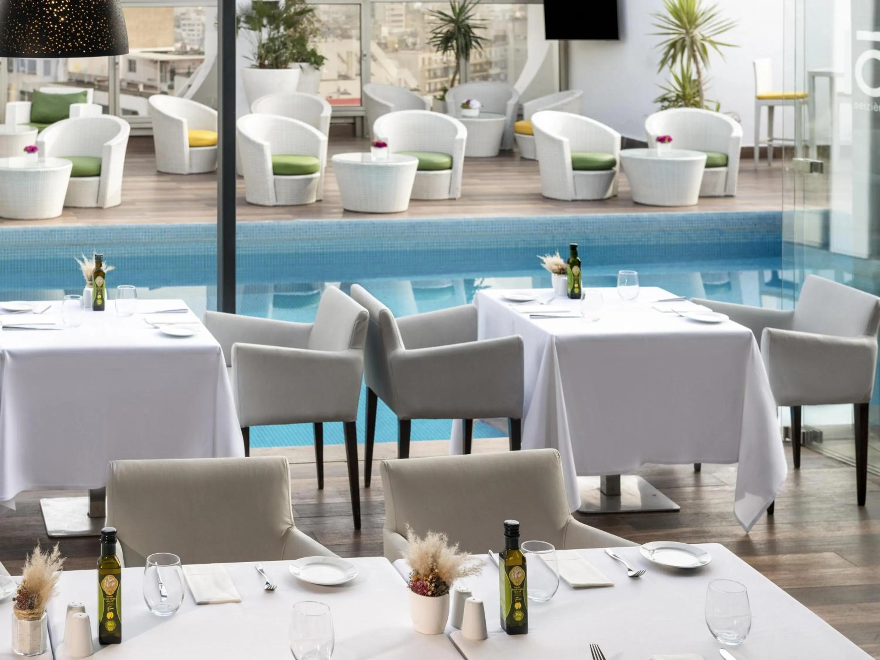 Restaurant/places to eat in Mövenpick Hotel Casablanca