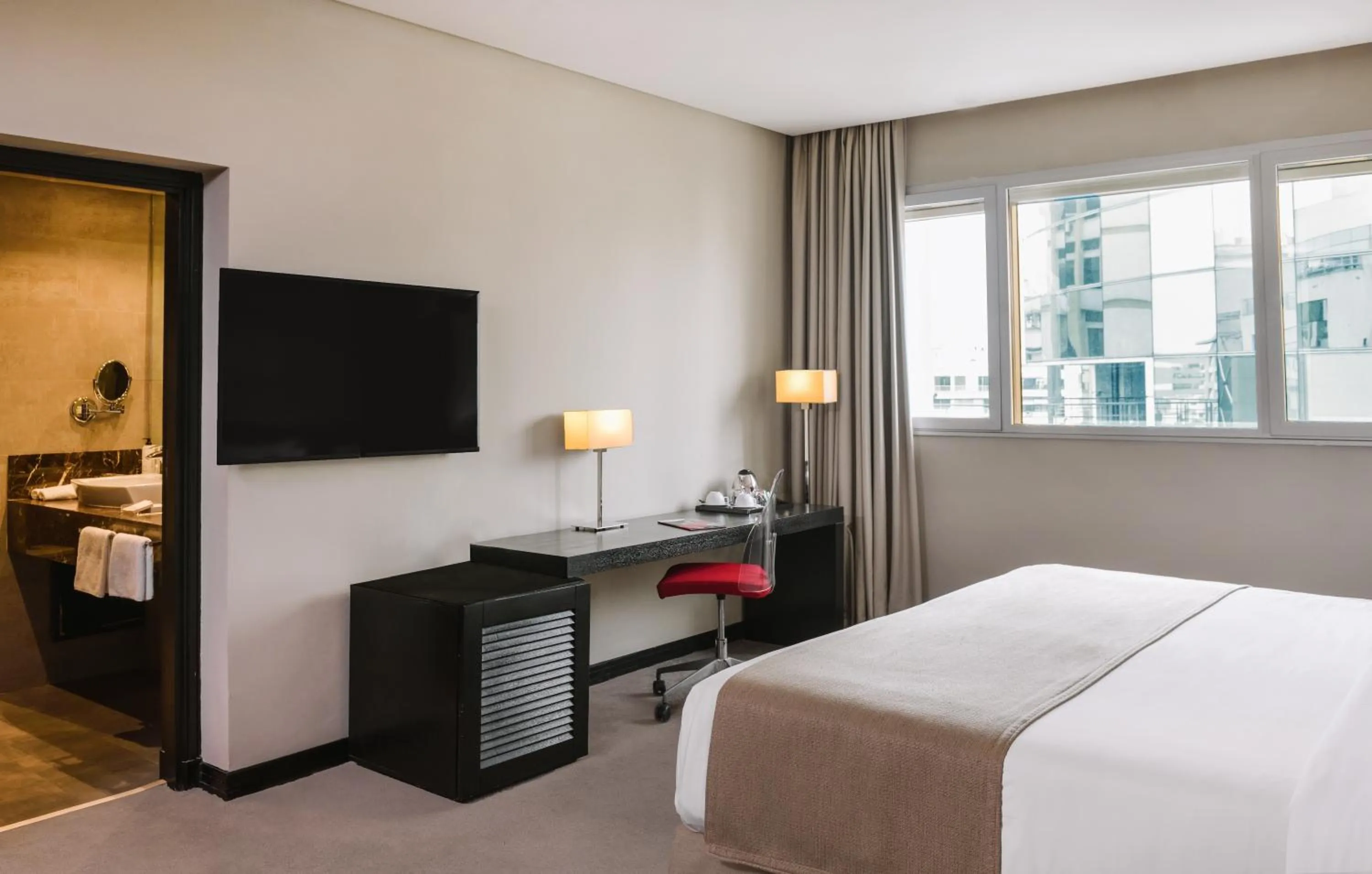 Bedroom, Bed in Mövenpick Hotel Casablanca