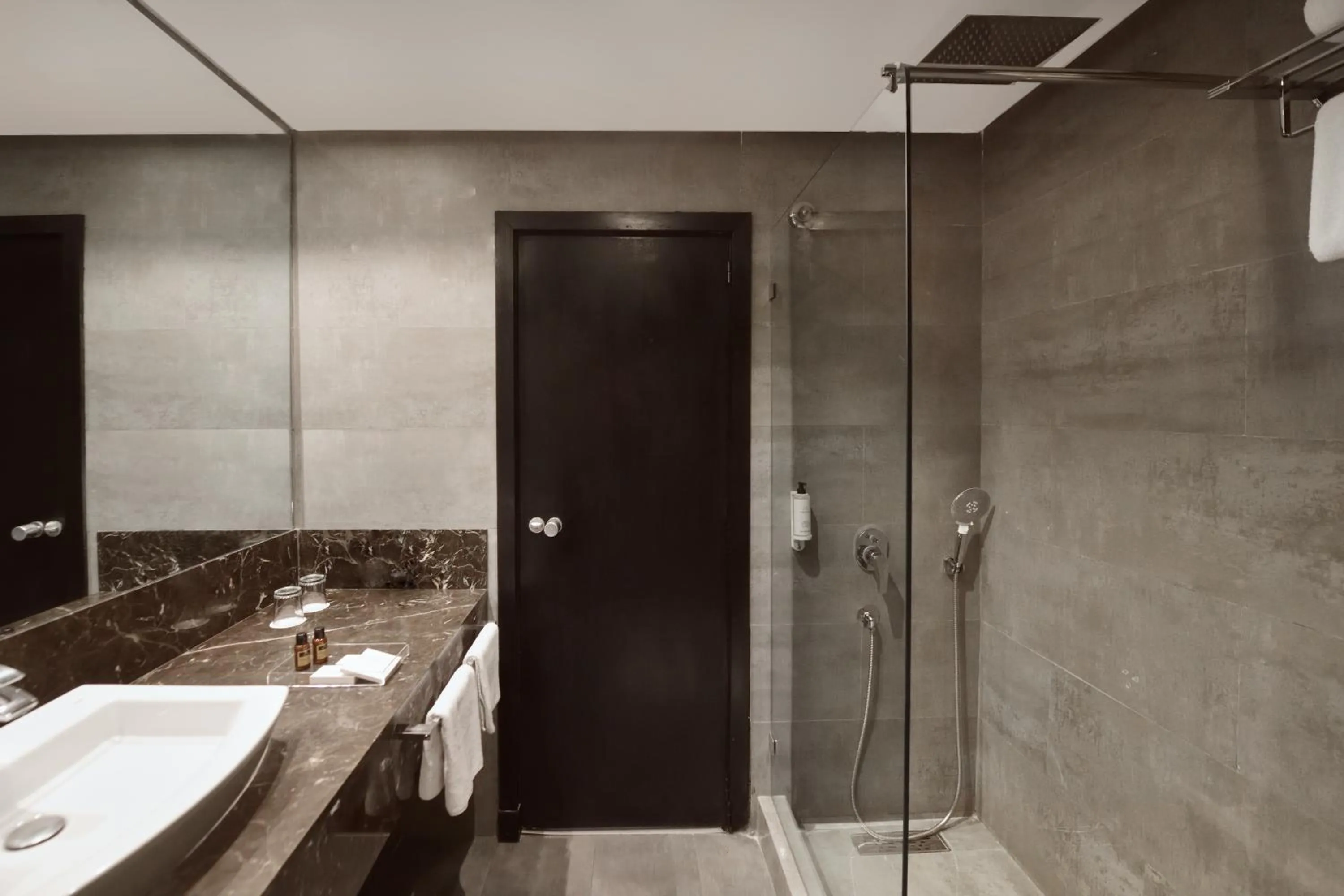 Shower in Mövenpick Hotel Casablanca