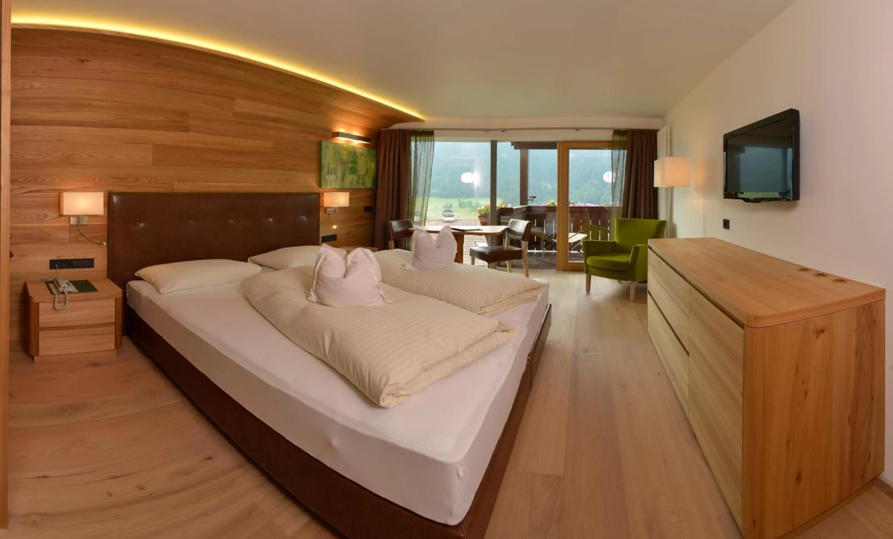 Photo of the whole room, Bed in Hotel Grien