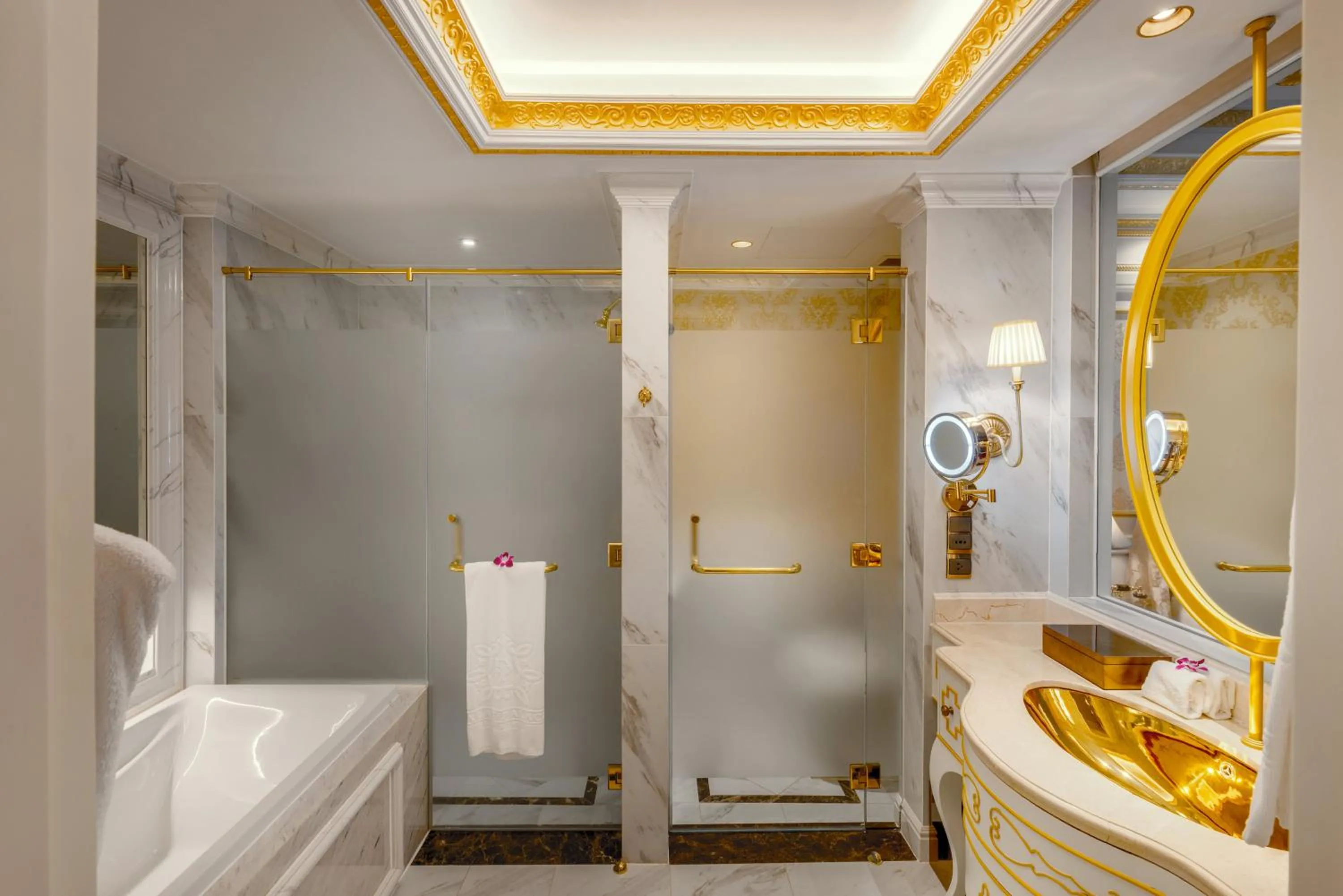 Bed in Dalat Palace Heritage Hotel