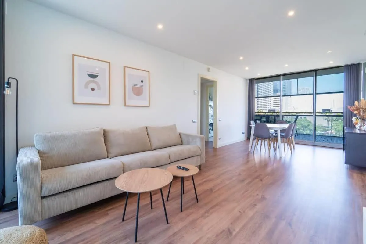 Unique Rentals-Seafront Luxe Suites