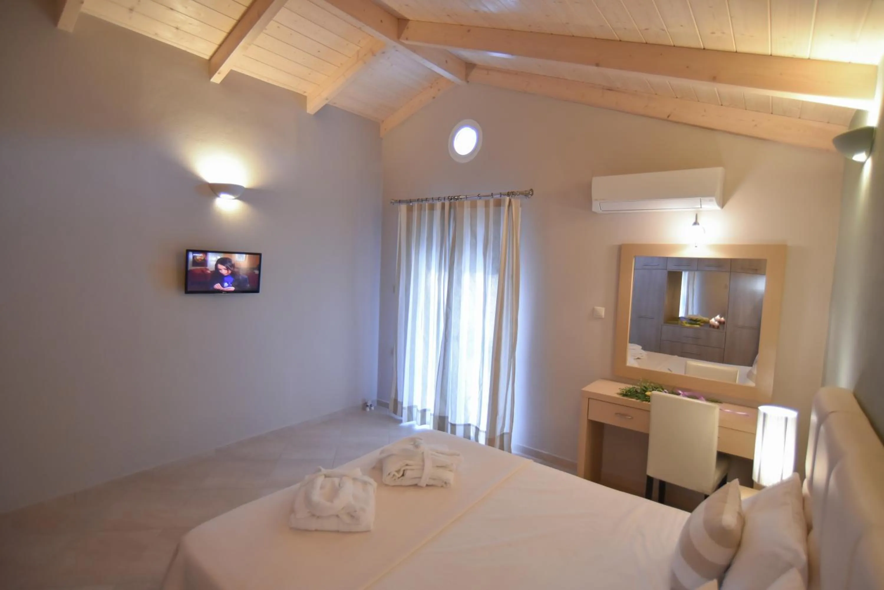 Photo of the whole room, Bed in Villa Theodora