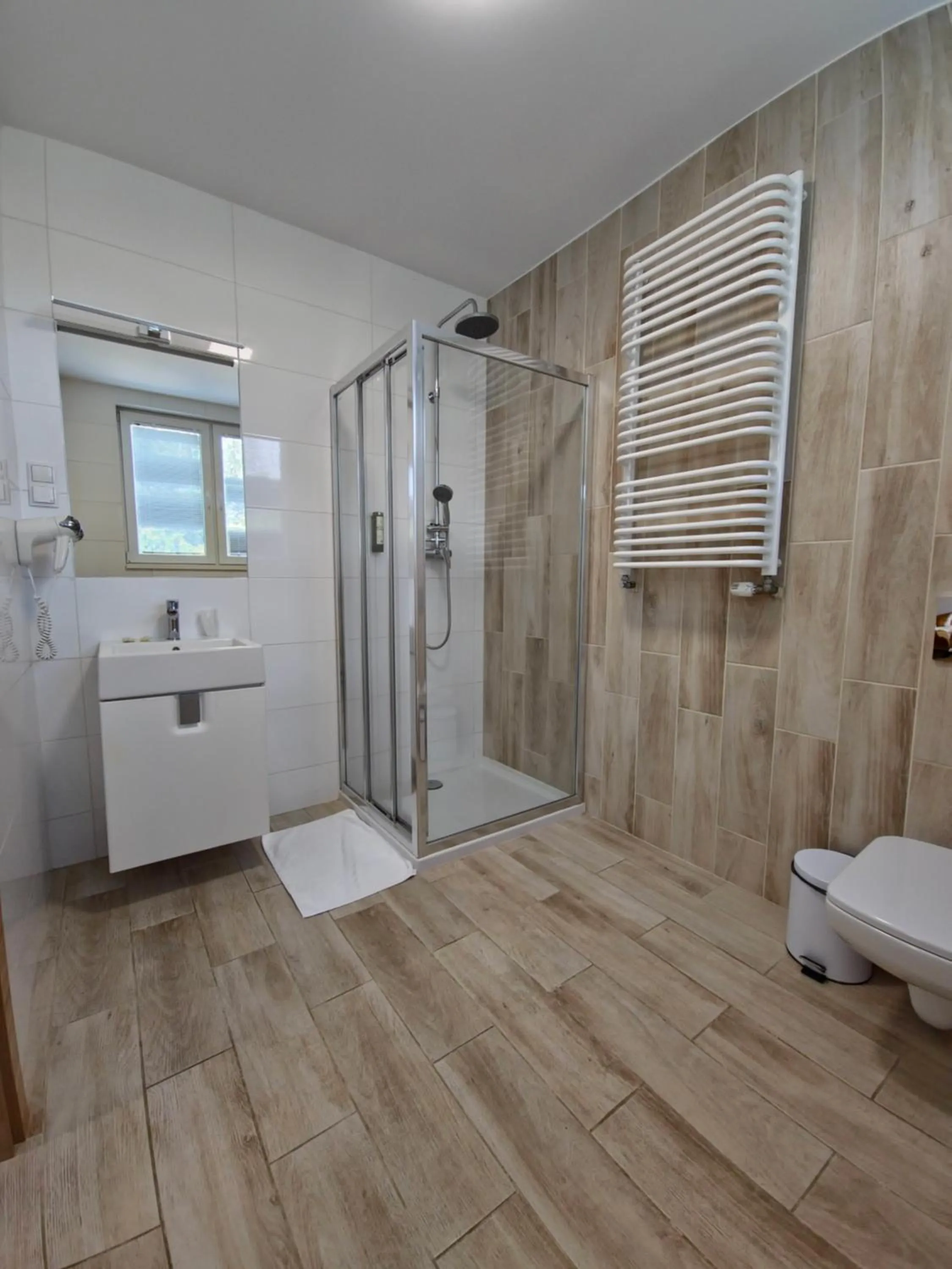 Bathroom in Hotel Avangarda