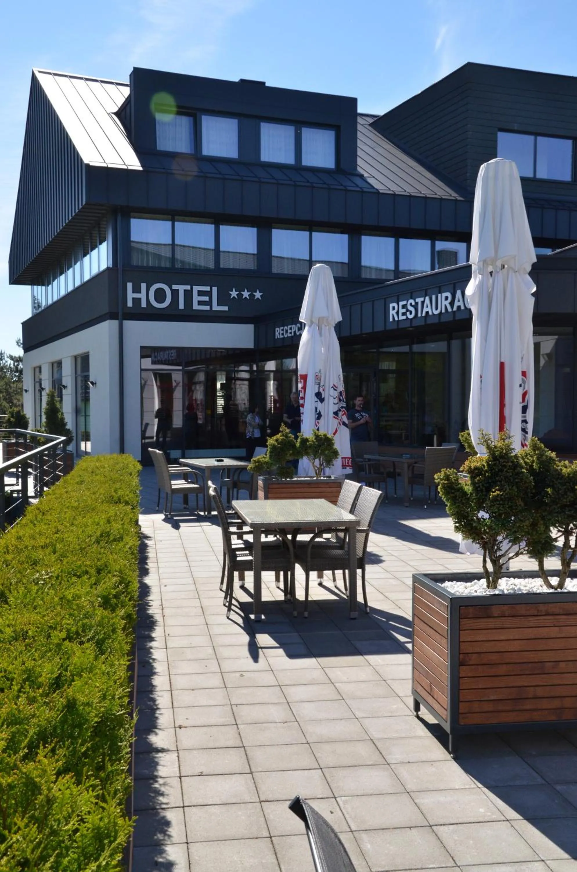 Restaurant/places to eat in Hotel Avangarda