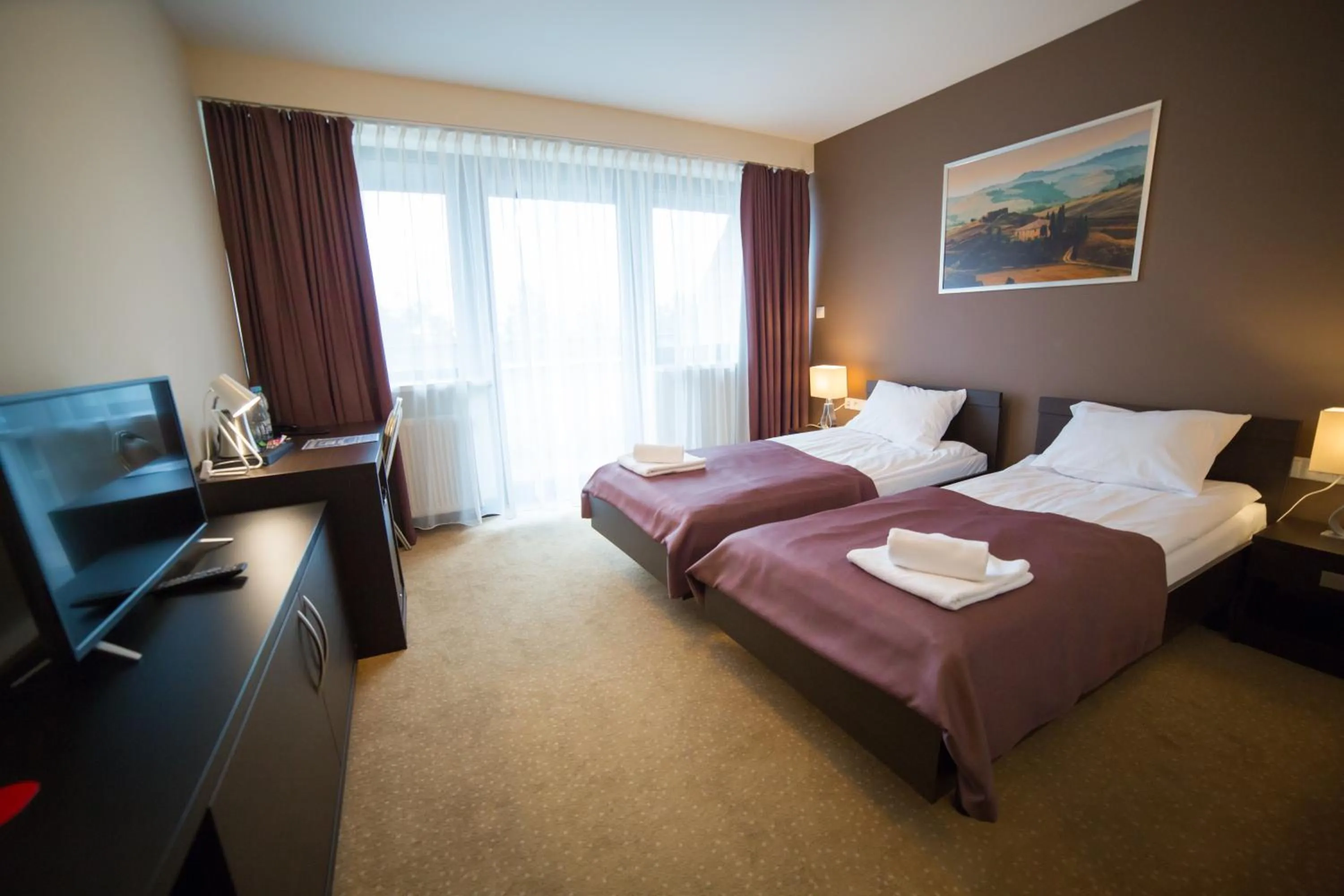 Photo of the whole room, Bed in Hotel Avangarda