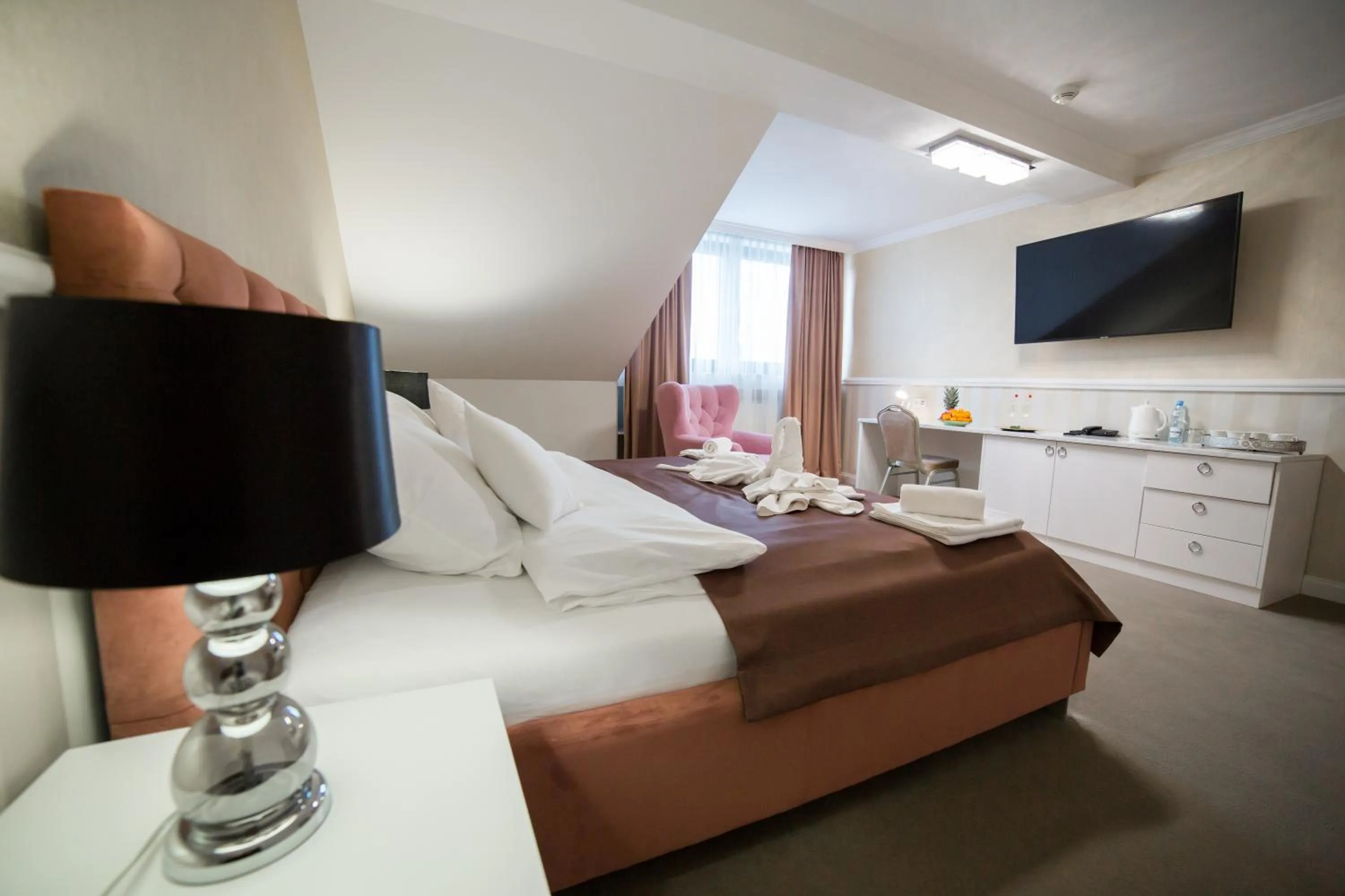 Photo of the whole room, Bed in Hotel Avangarda