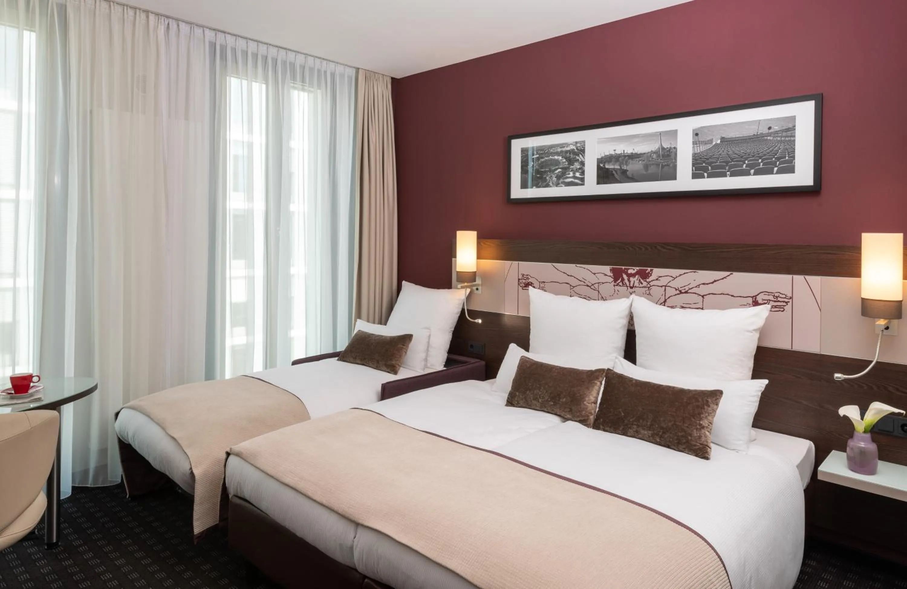 Comfort Triple Room in Leonardo Royal Hotel Munich