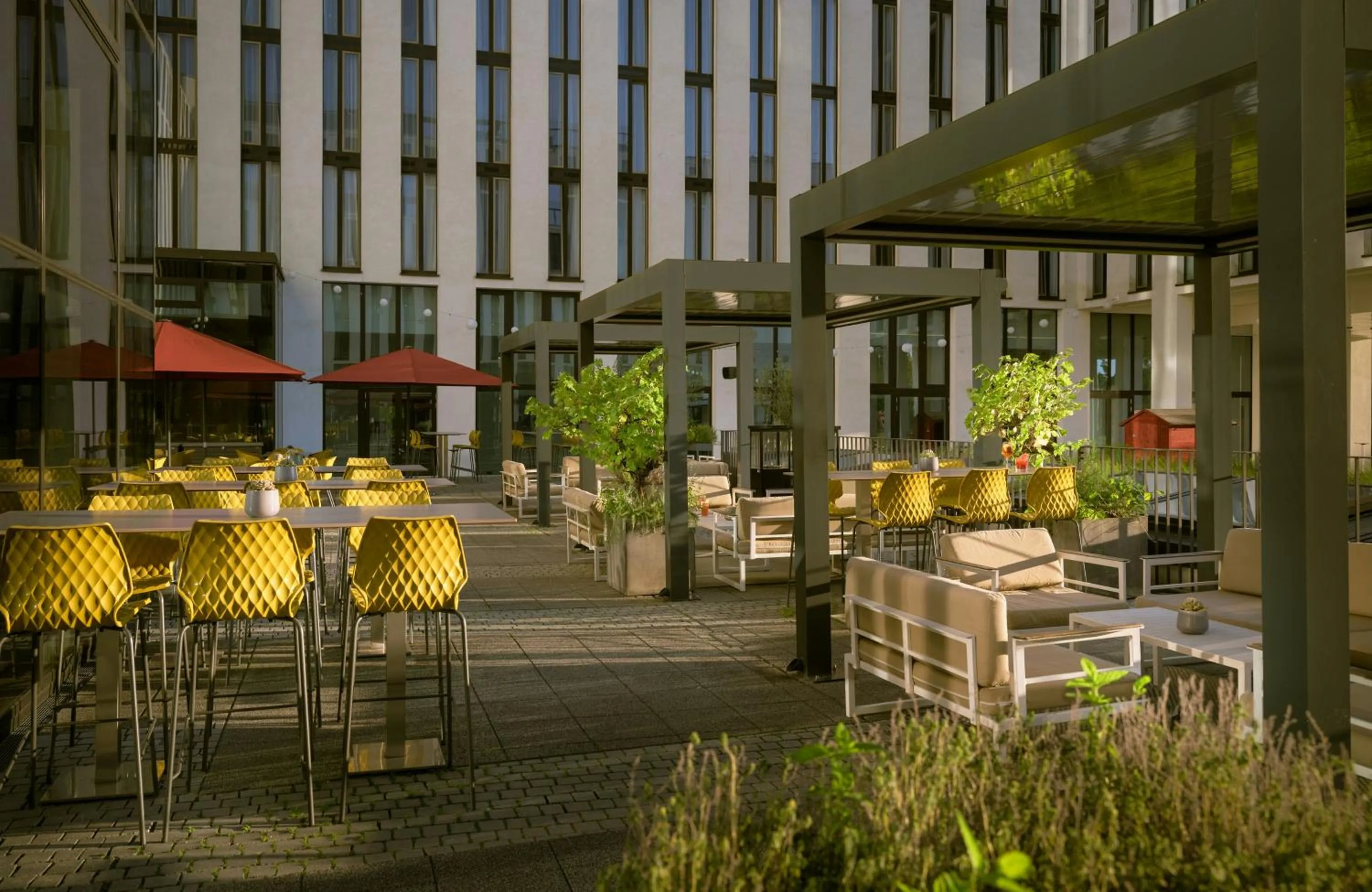 Balcony/Terrace in Leonardo Royal Hotel Munich