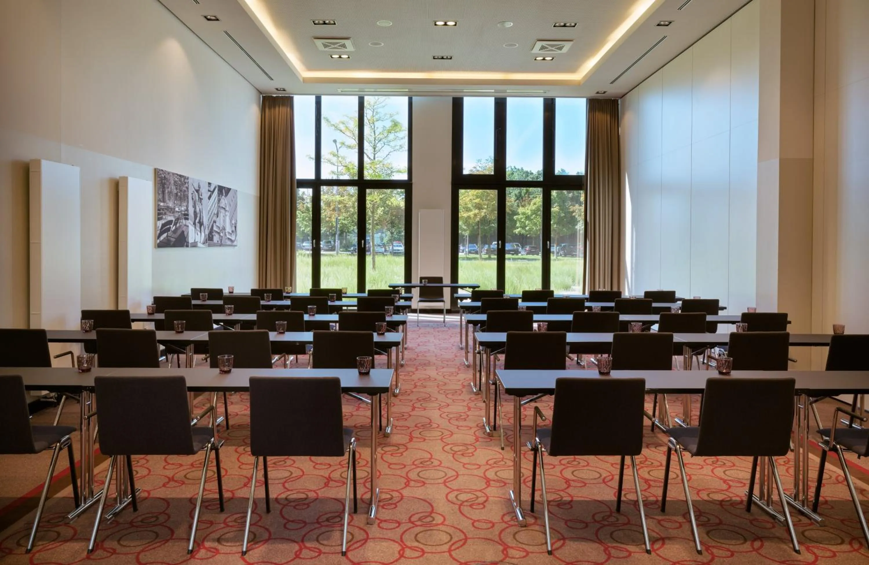 Meeting/conference room in Leonardo Royal Hotel Munich