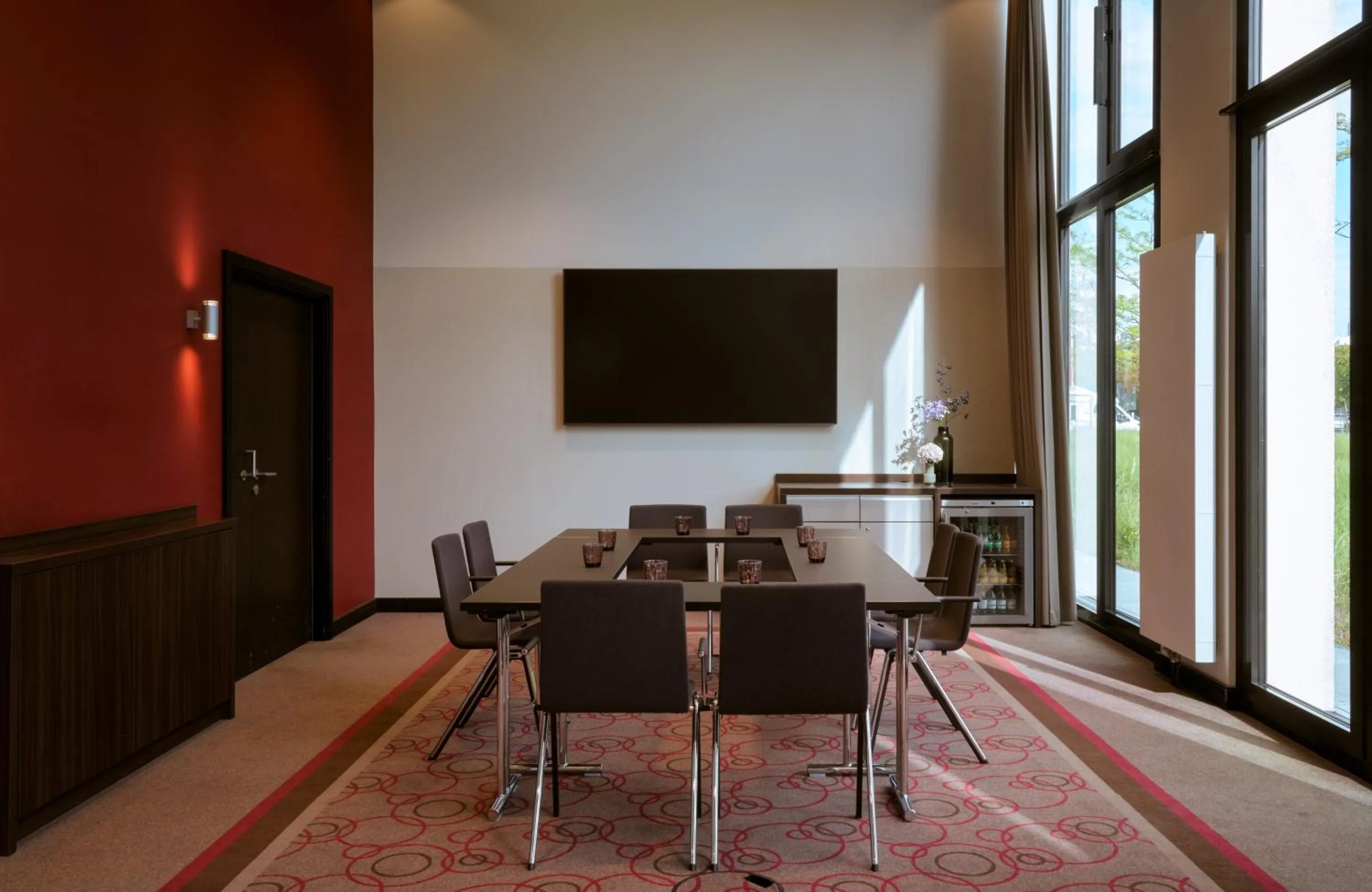 Meeting/conference room in Leonardo Royal Hotel Munich