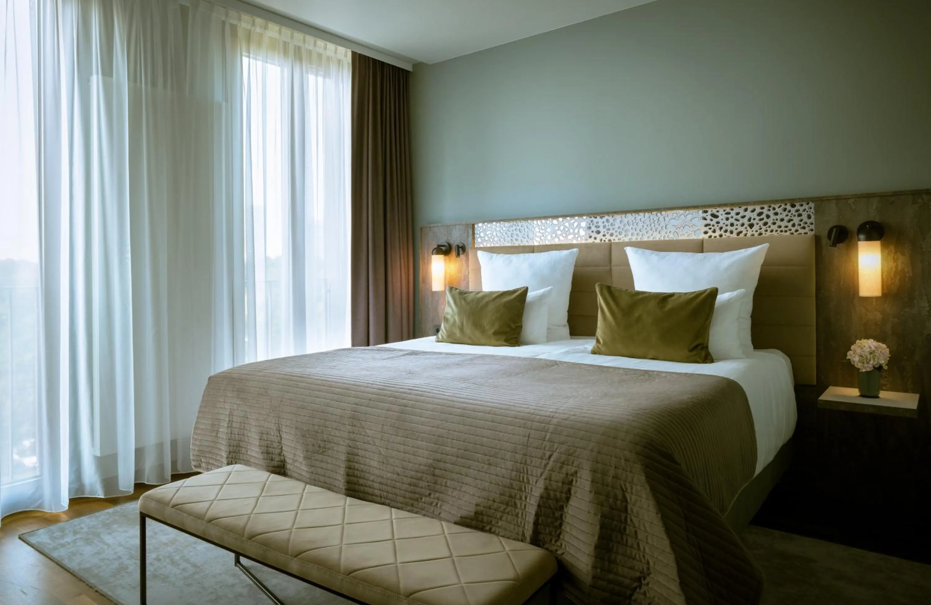 Photo of the whole room, Bed in Leonardo Royal Hotel Munich