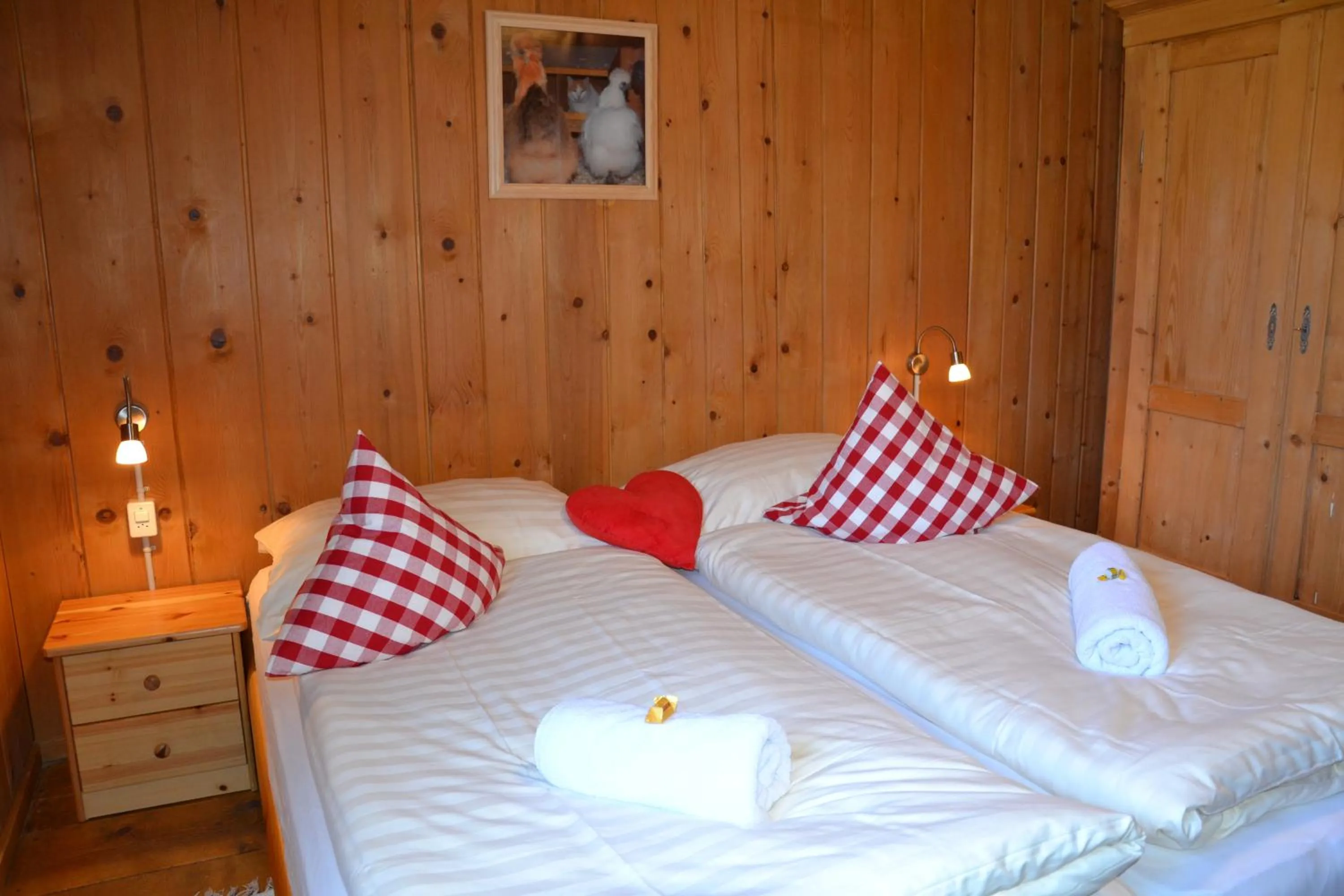 Photo of the whole room, Bed in Gasthaus Alpina