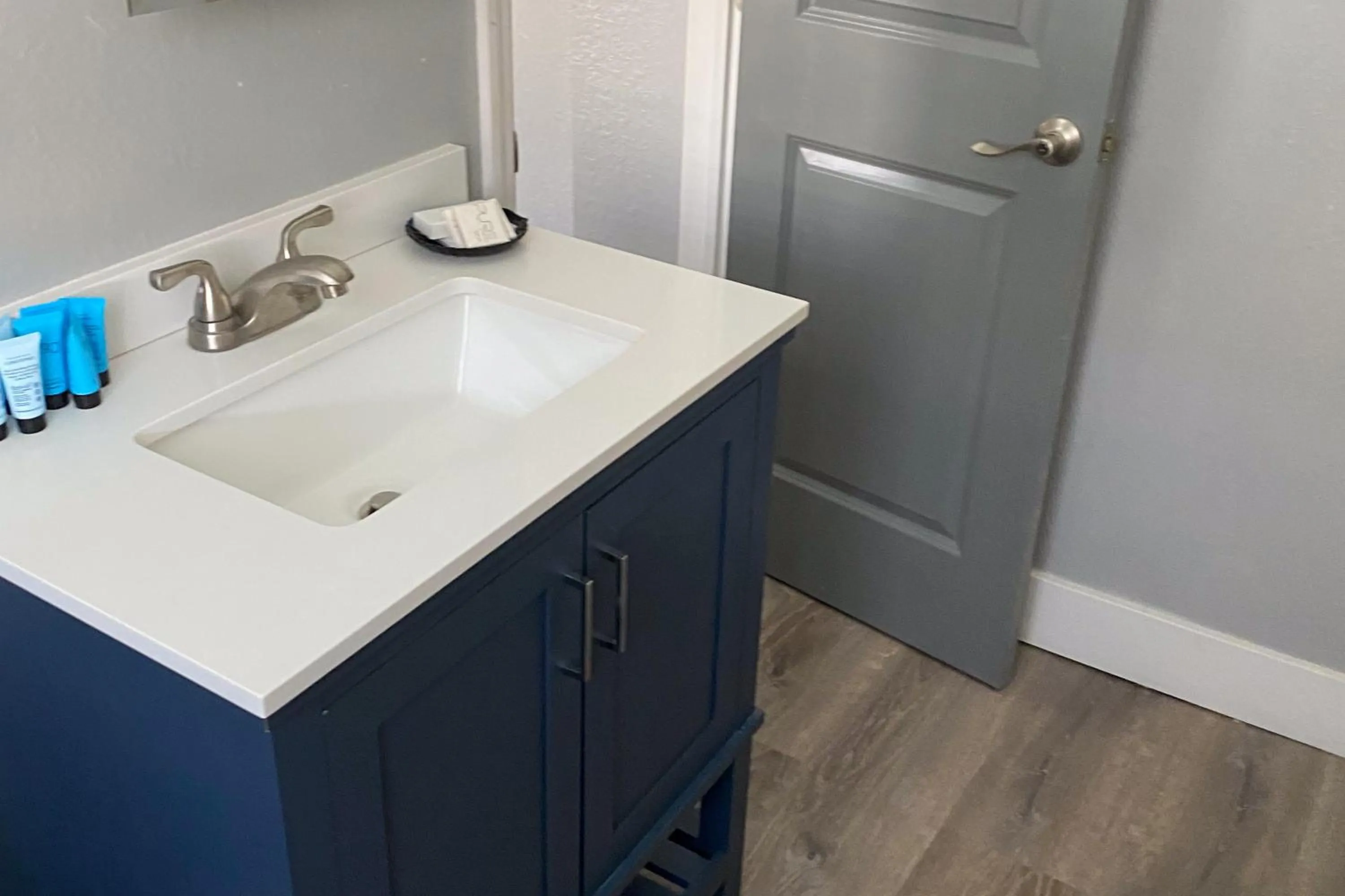 Bathroom in The Palmetto Inn