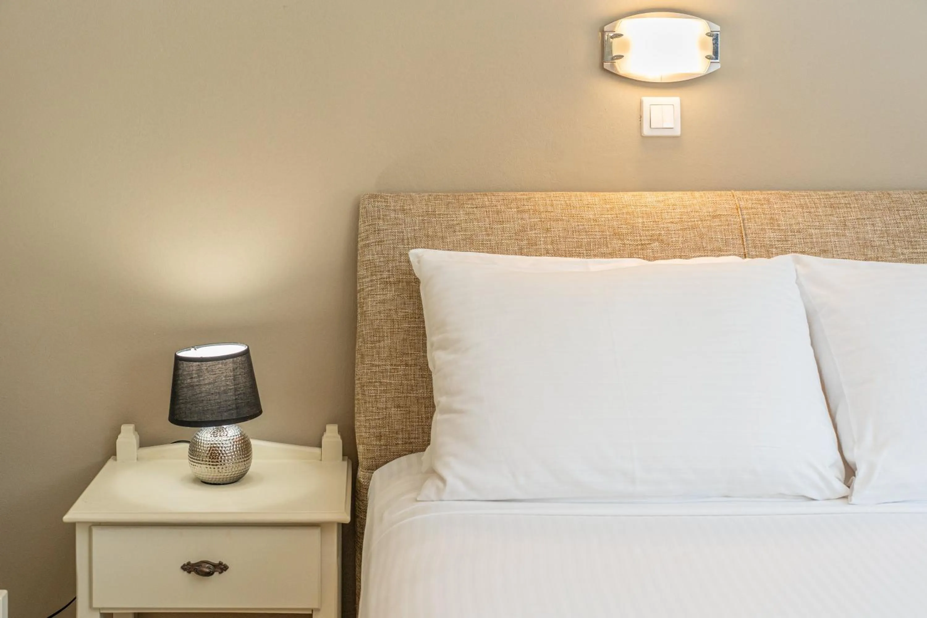 Bed in Panoramic Sunset