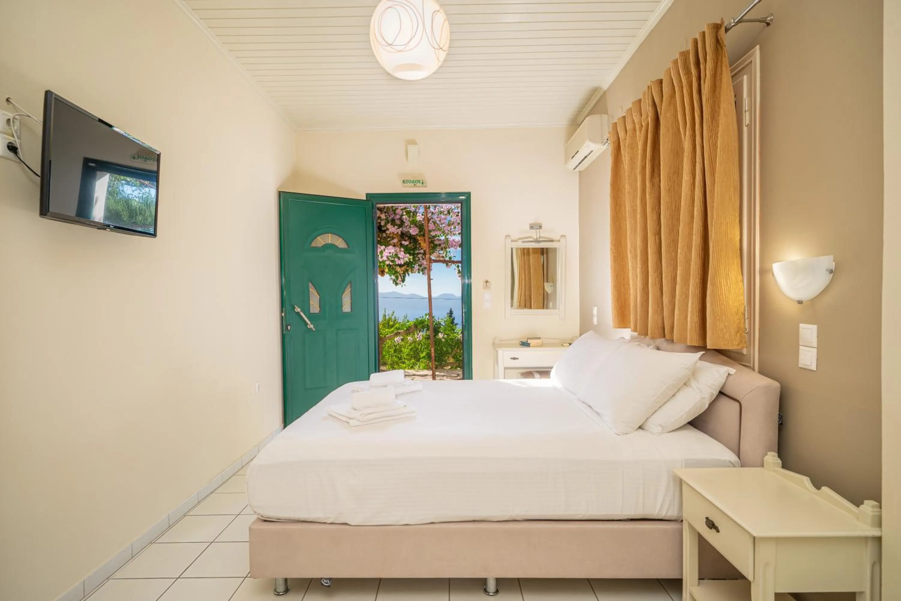 Bed in Panoramic Sunset