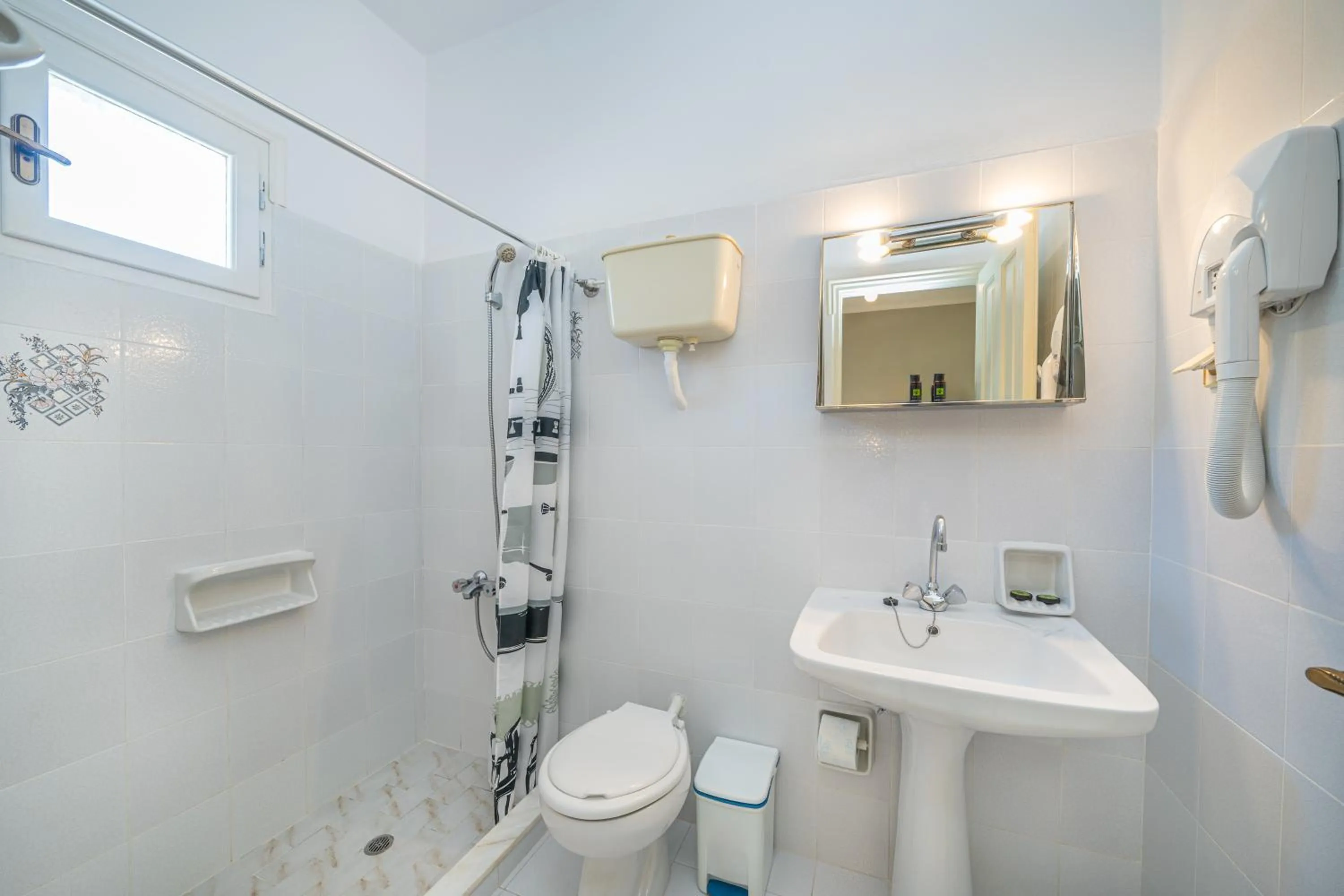 Bathroom in Panoramic Sunset