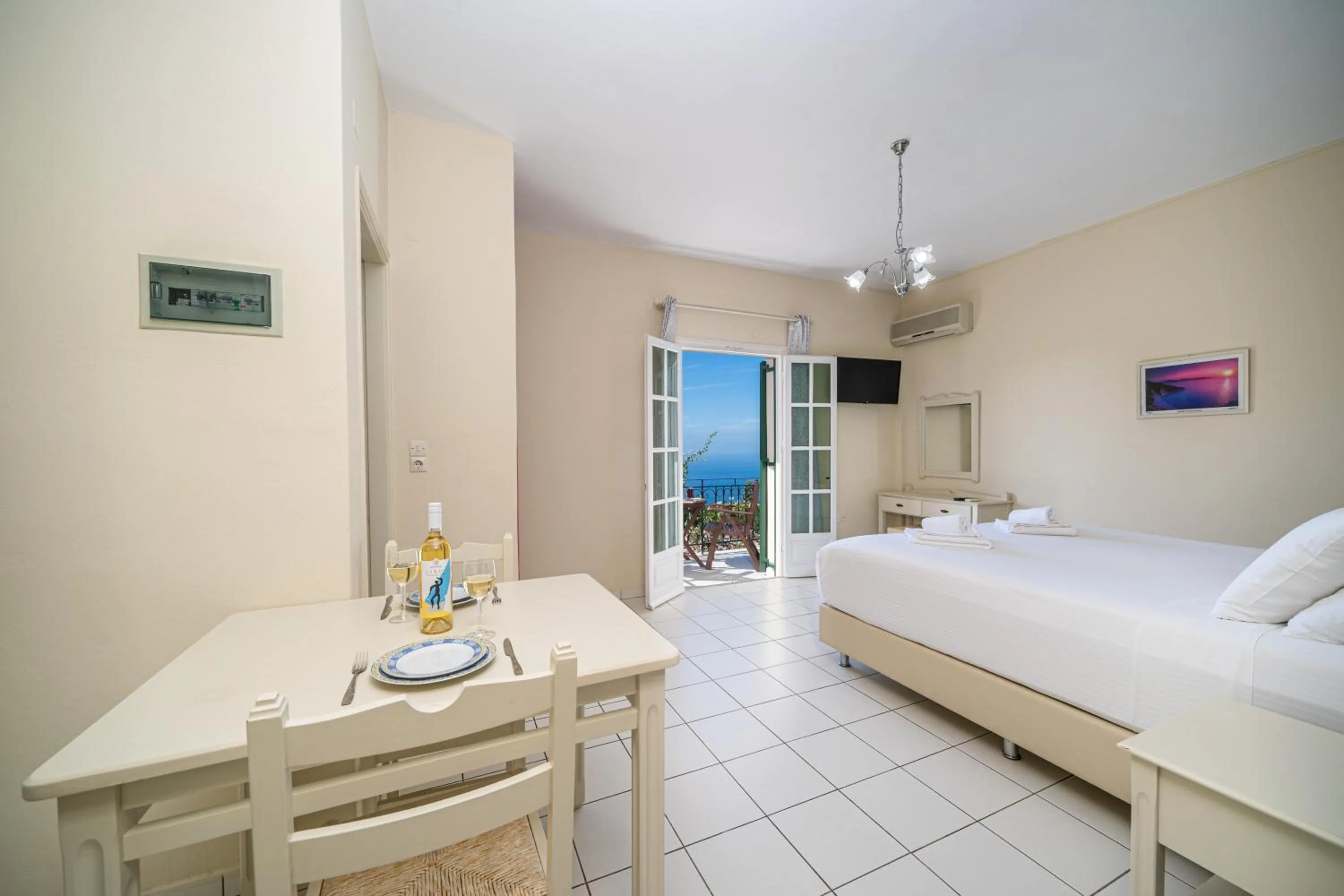 Bedroom in Panoramic Sunset