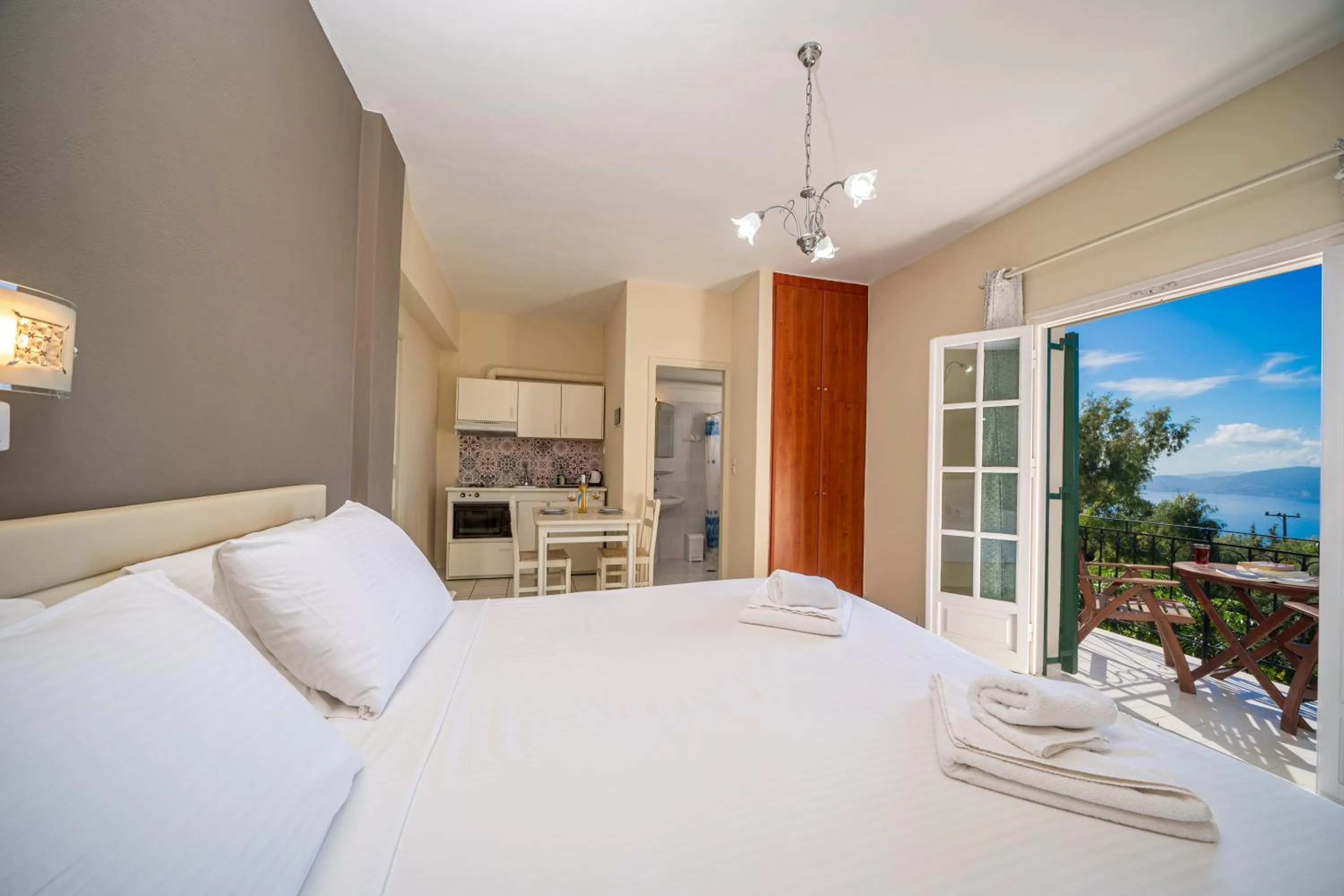 Bedroom in Panoramic Sunset