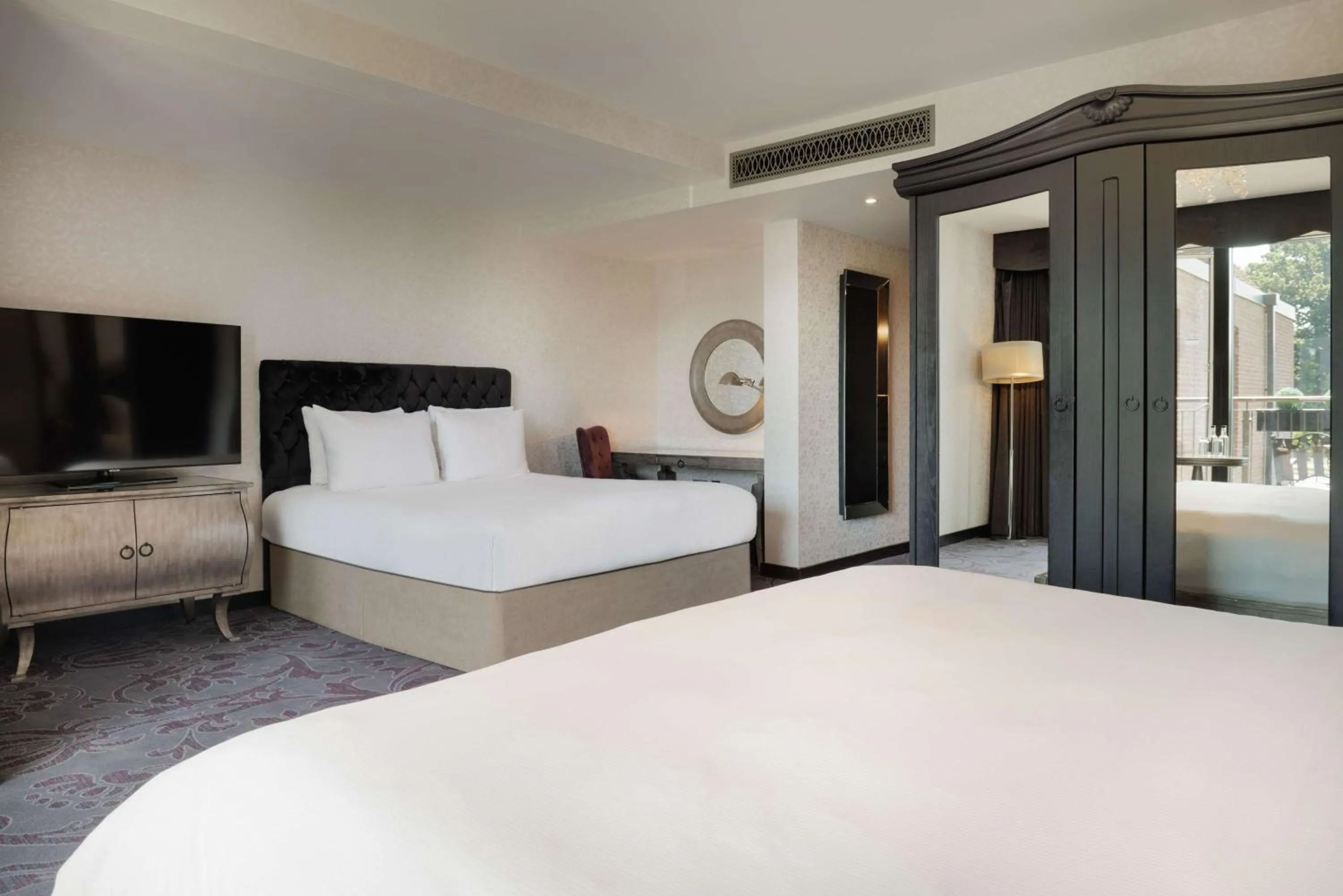 Bed in Hilton London Syon Park