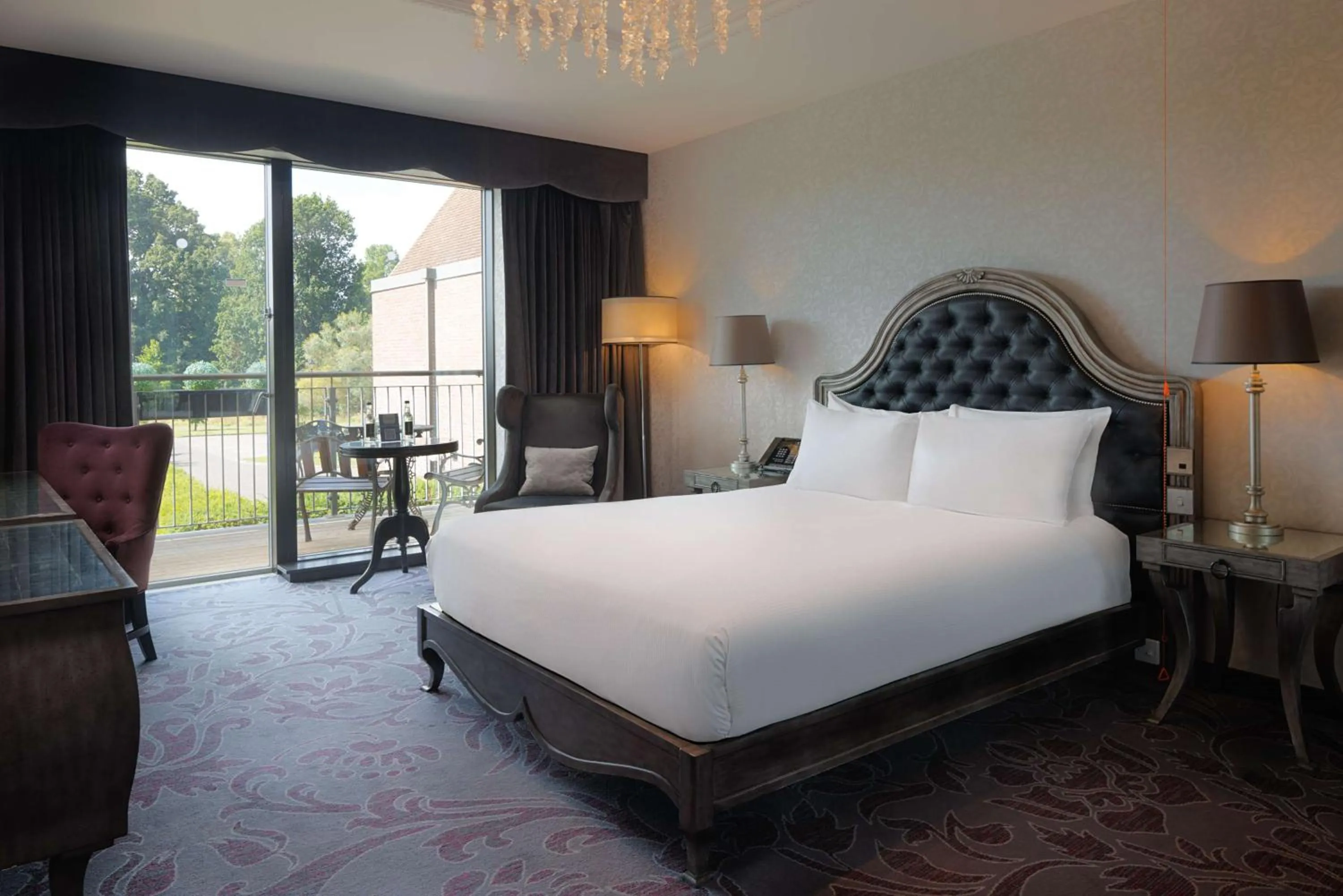 Bed in Hilton London Syon Park