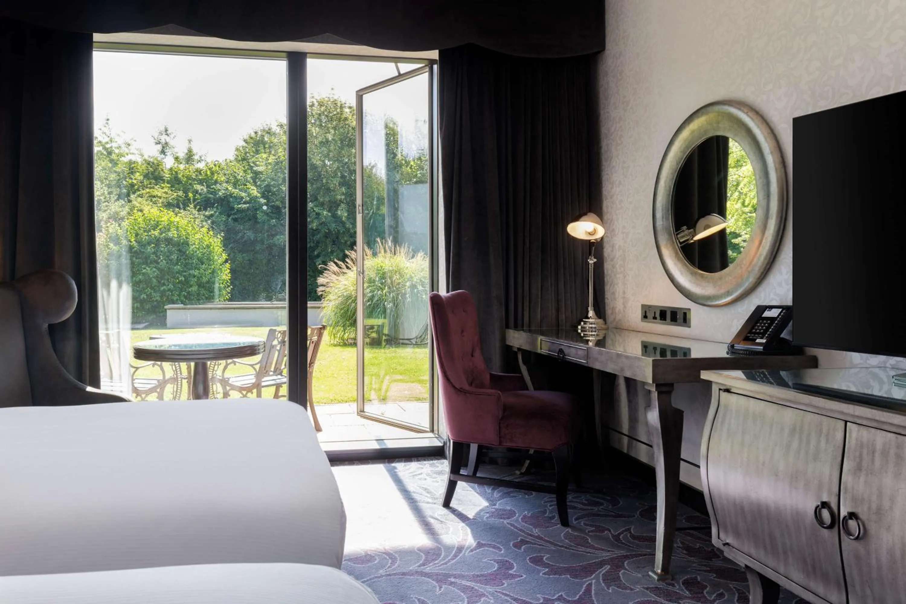 Bed in Hilton London Syon Park