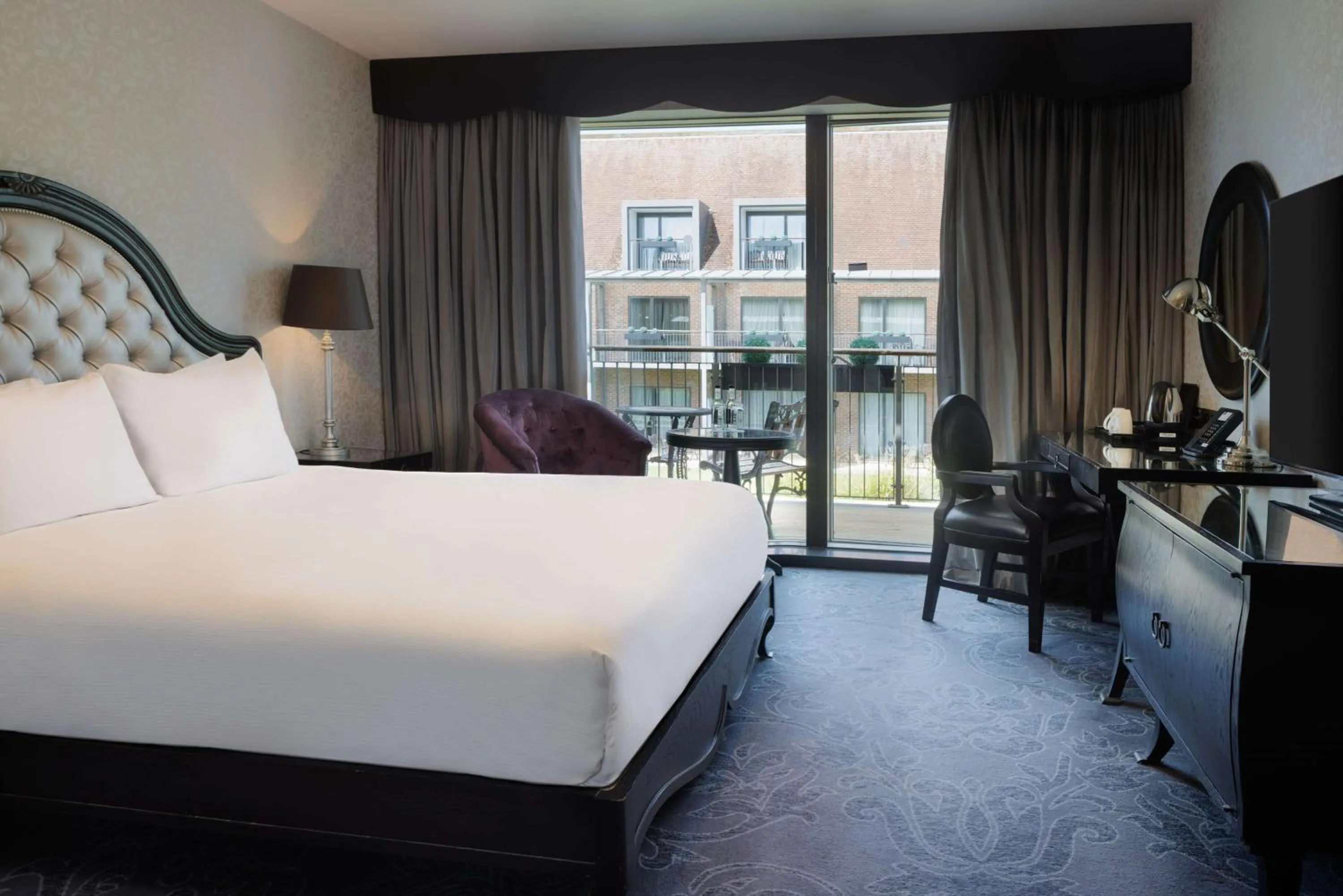 Bed in Hilton London Syon Park