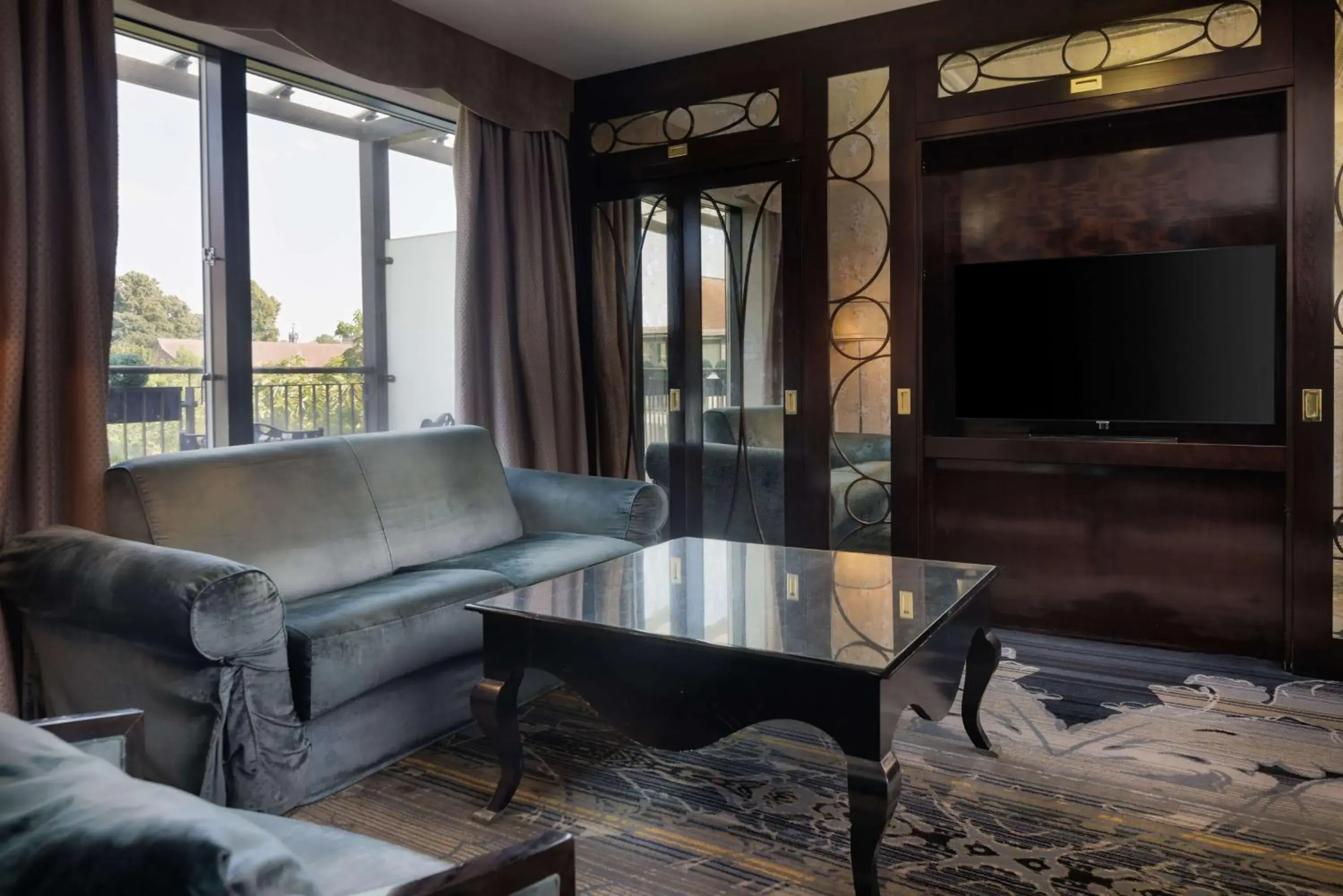 King Junior Suite in Hilton London Syon Park King Junior Suite in Hilton London Syon Park