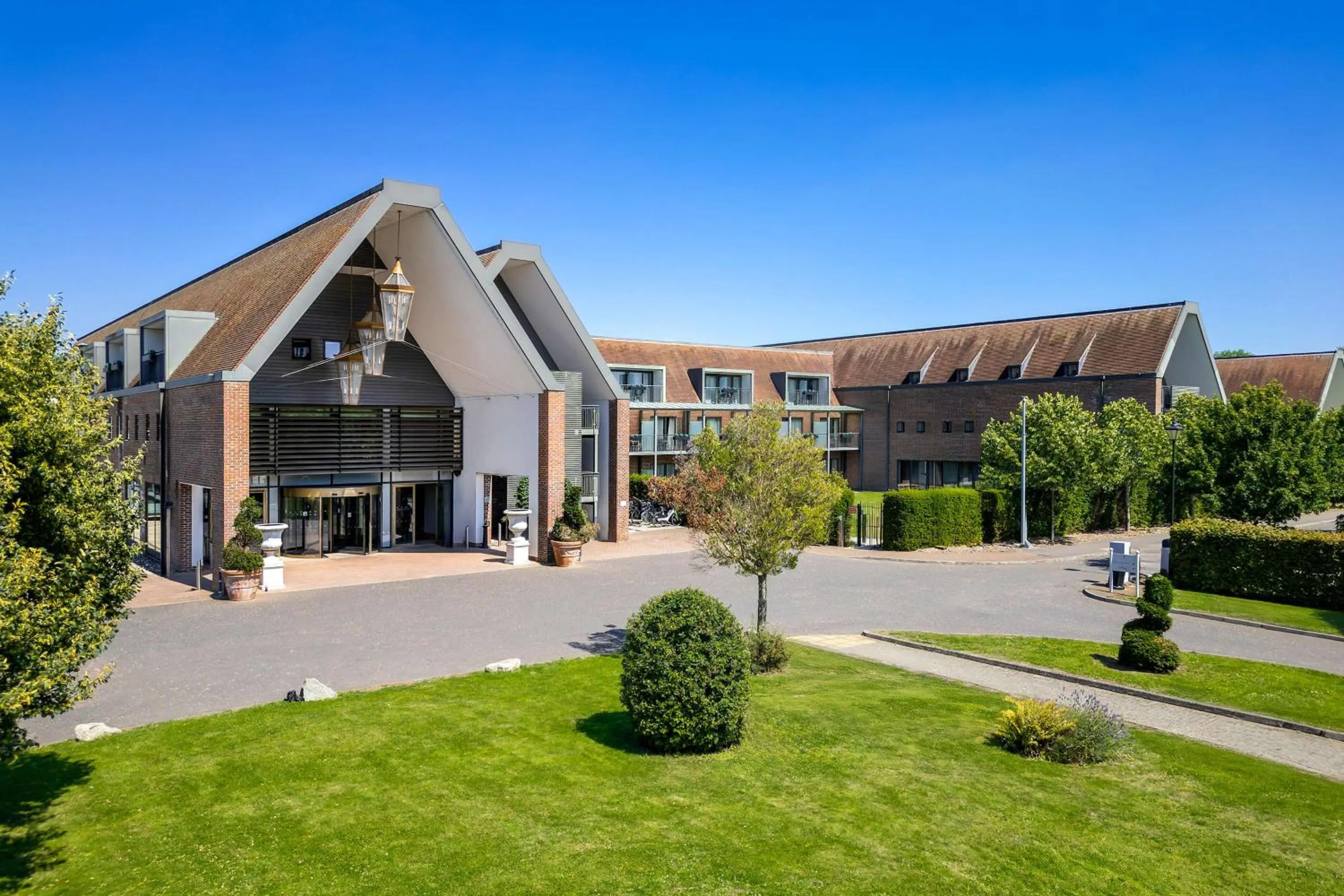 Property building in Hilton London Syon Park