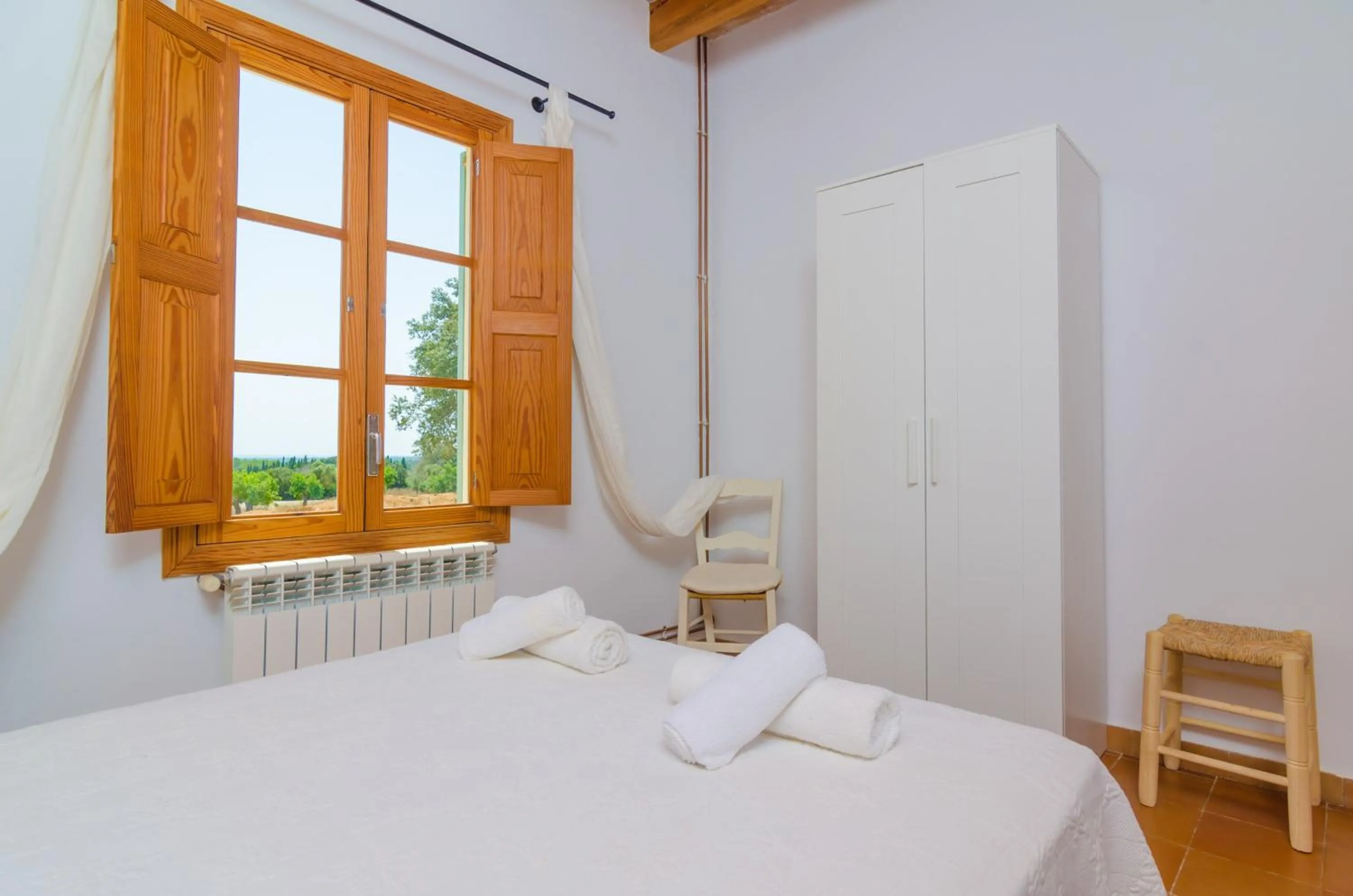 Bedroom, Bed in Son Mora