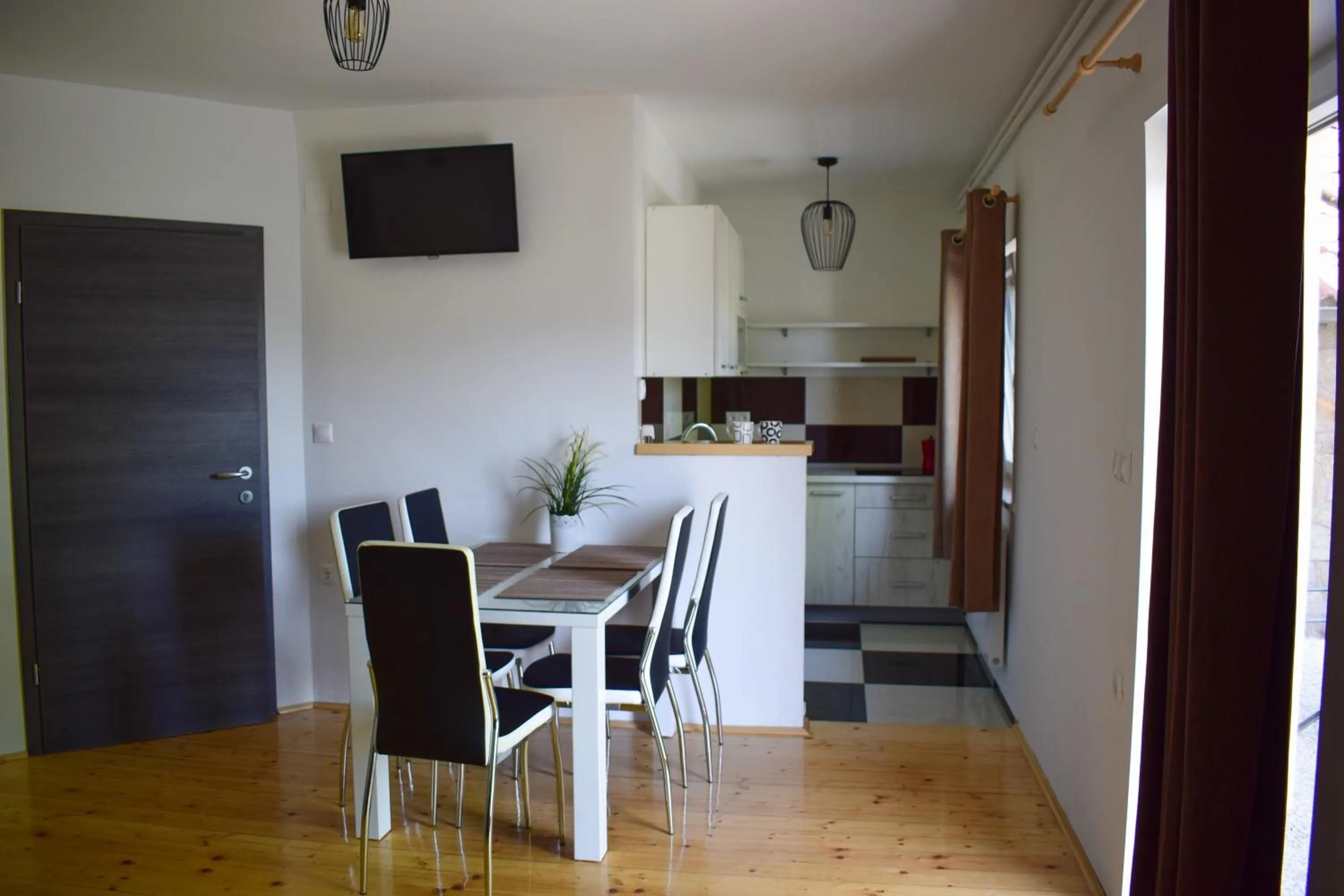 Kitchen or kitchenette in Farm Stay Zevnik