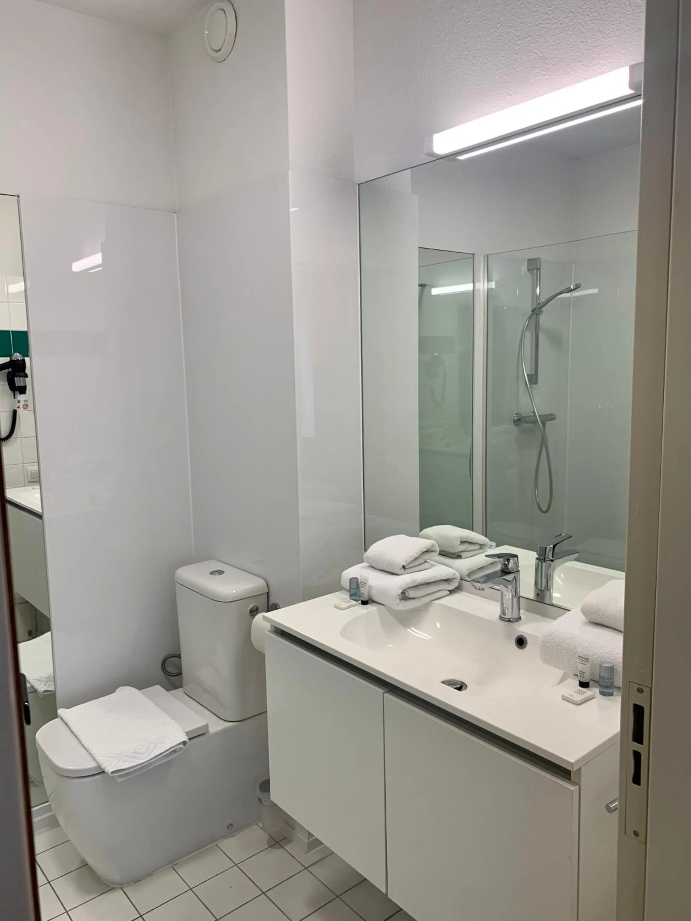 Bathroom in Hobbit Hotel Mechelen